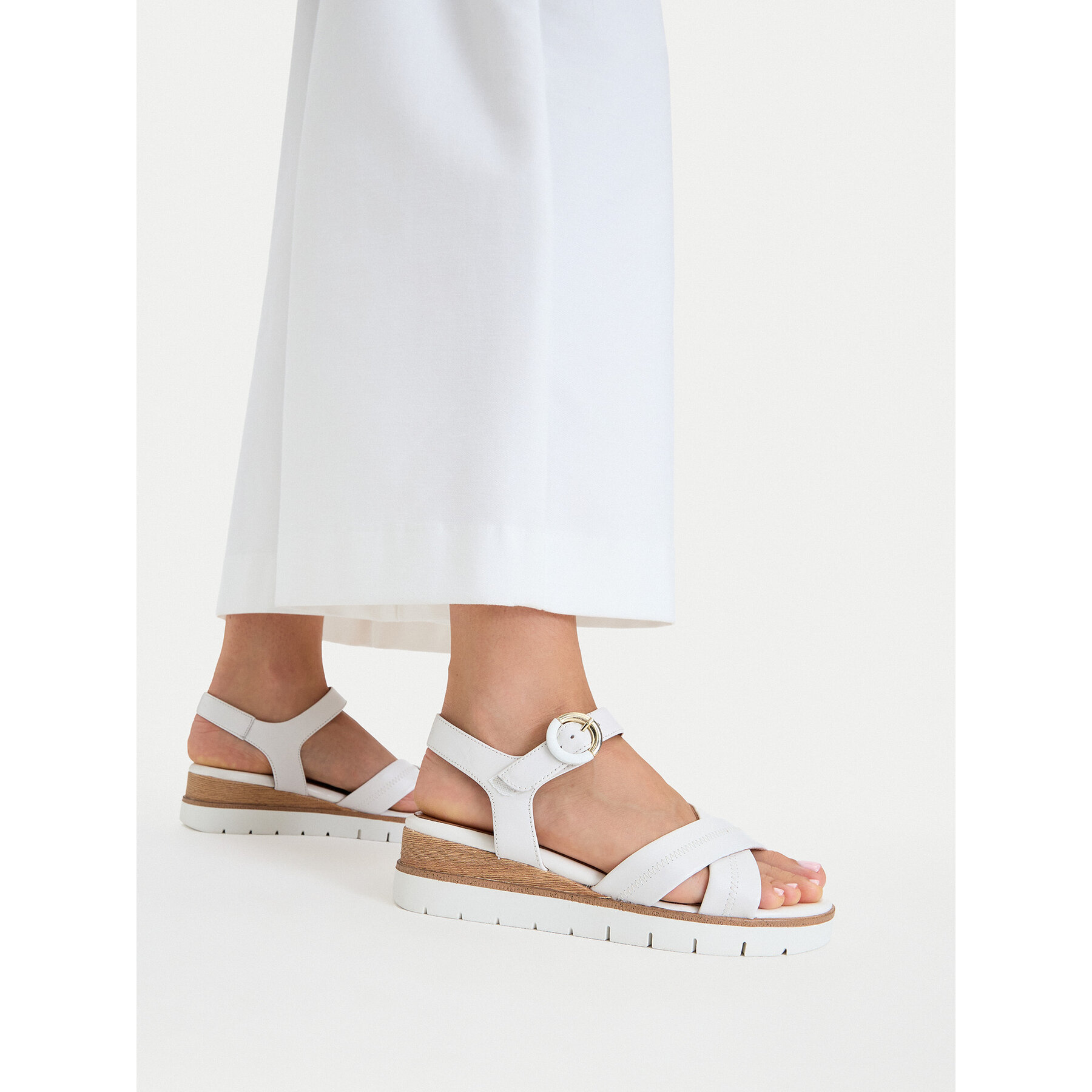 Sandale Tamaris 1-28202-42 Bijela