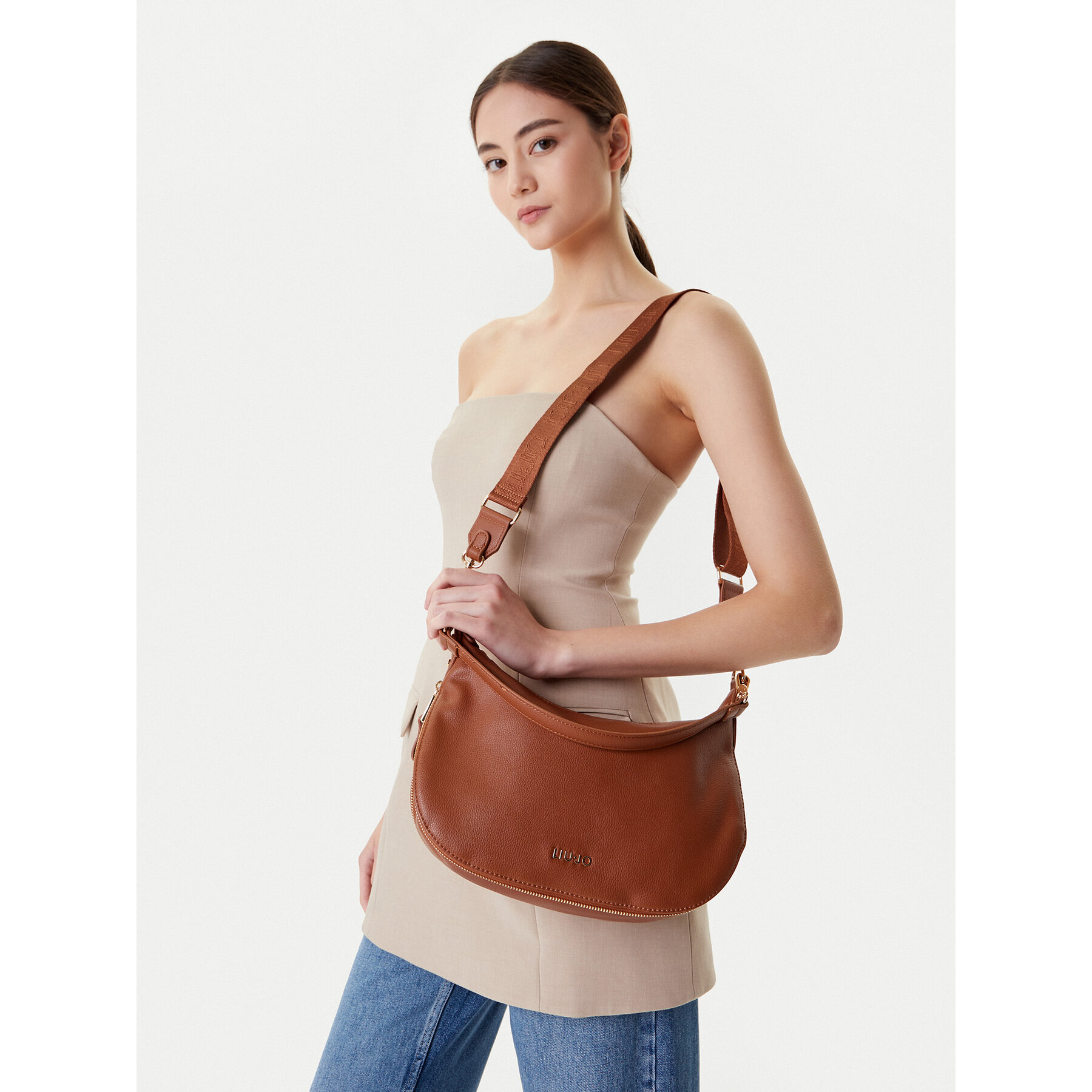 Torbica Liu Jo Esc M Hobo AF5133 E0058 Smeđa