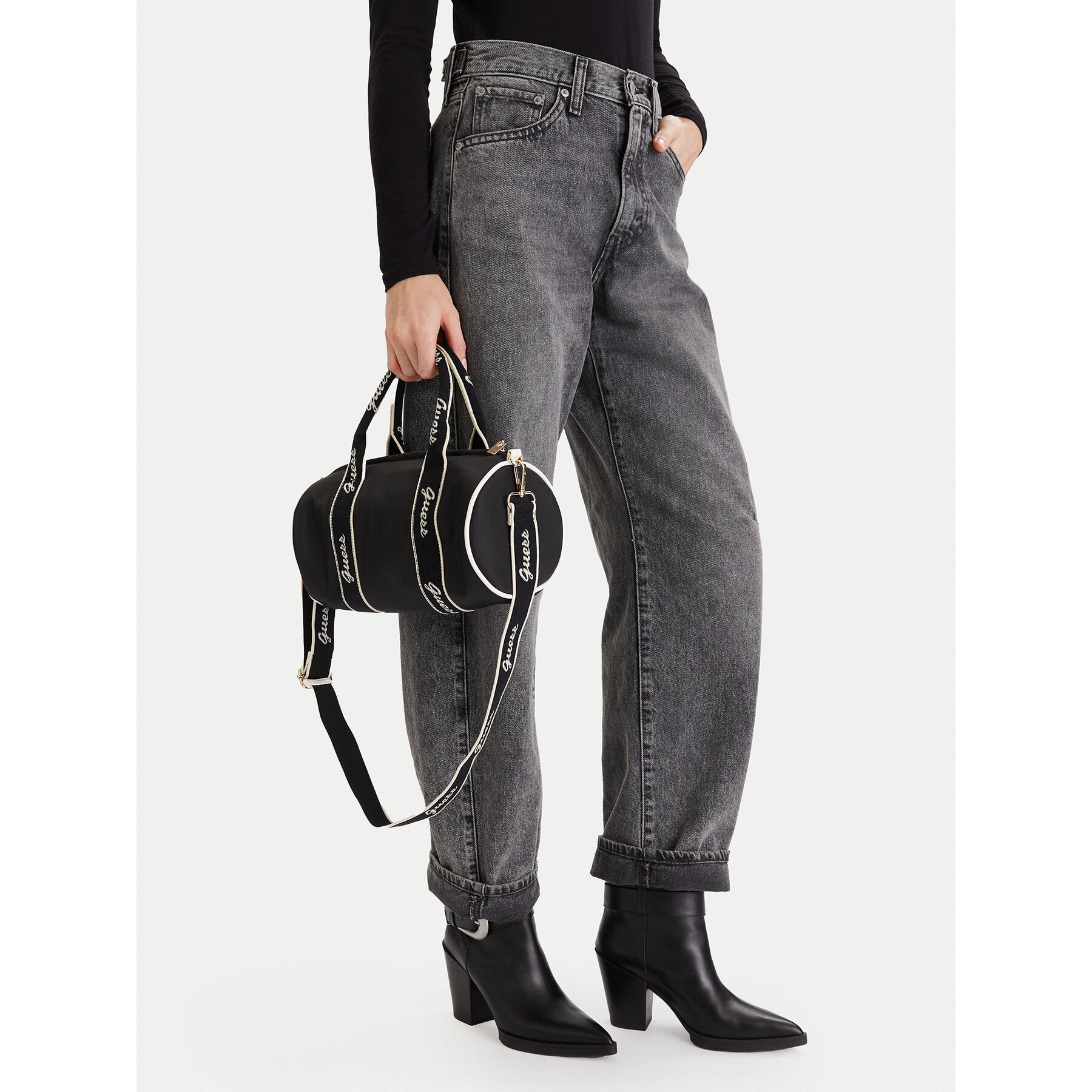 Чанта за уикенд Guess V5BZ08 WF660 Черен