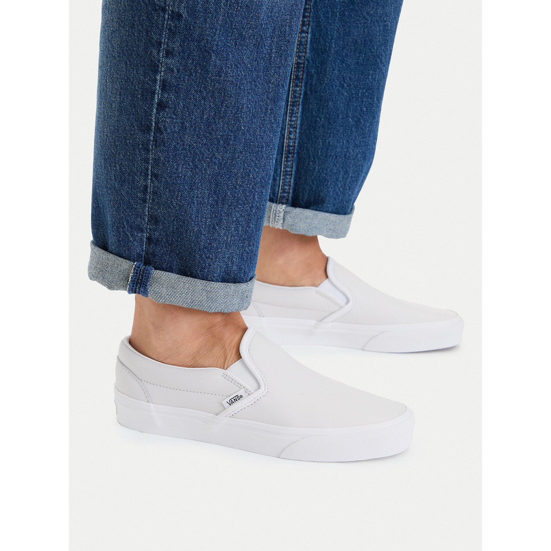Teniși Vans Classic Slip-On VN000EACBPC1 Alb