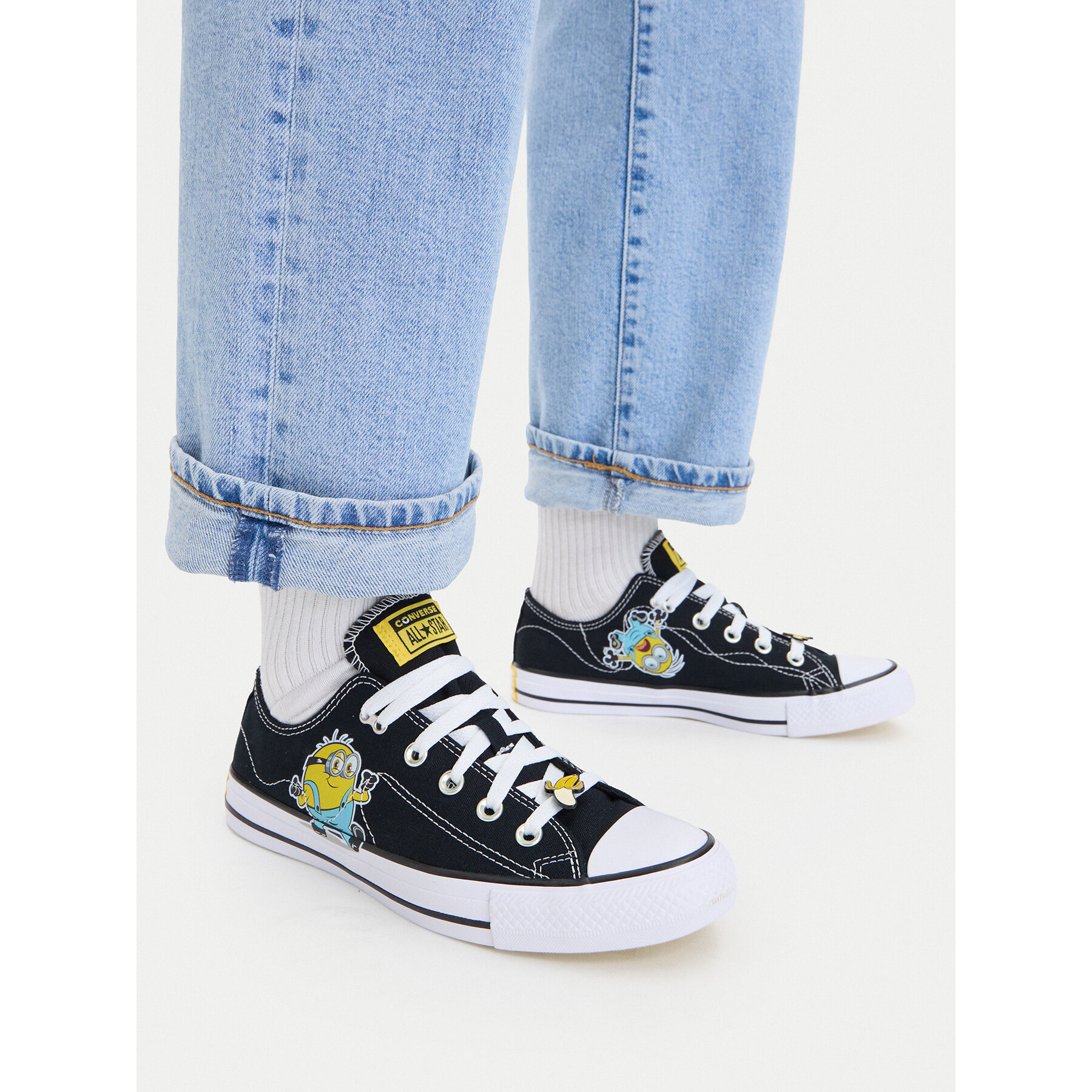 Tenisice Converse Converse x Minions Chuck Taylor All Star A21404C Crna