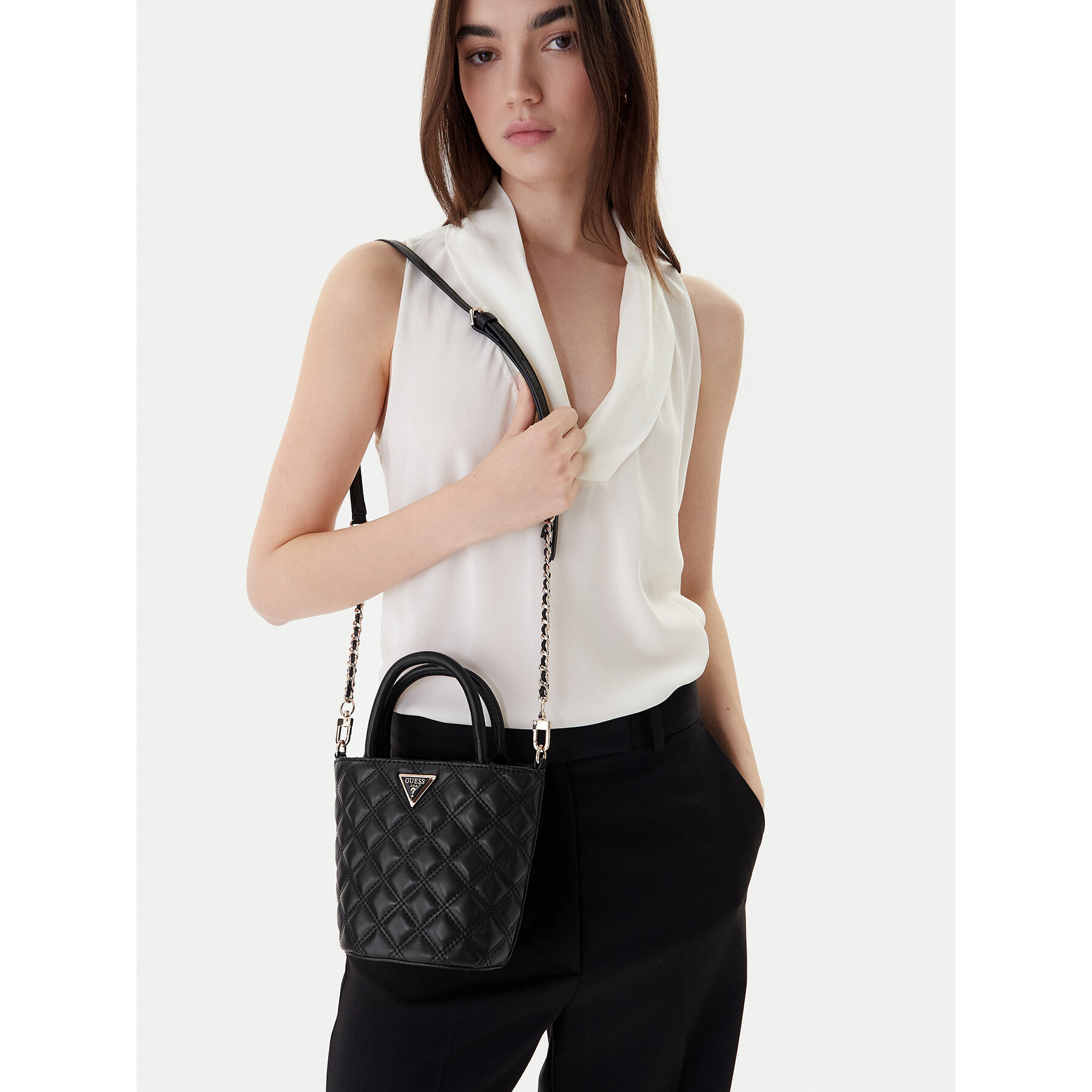 Дамска чанта Guess Giully II Mini HWQG96 73760 Черен