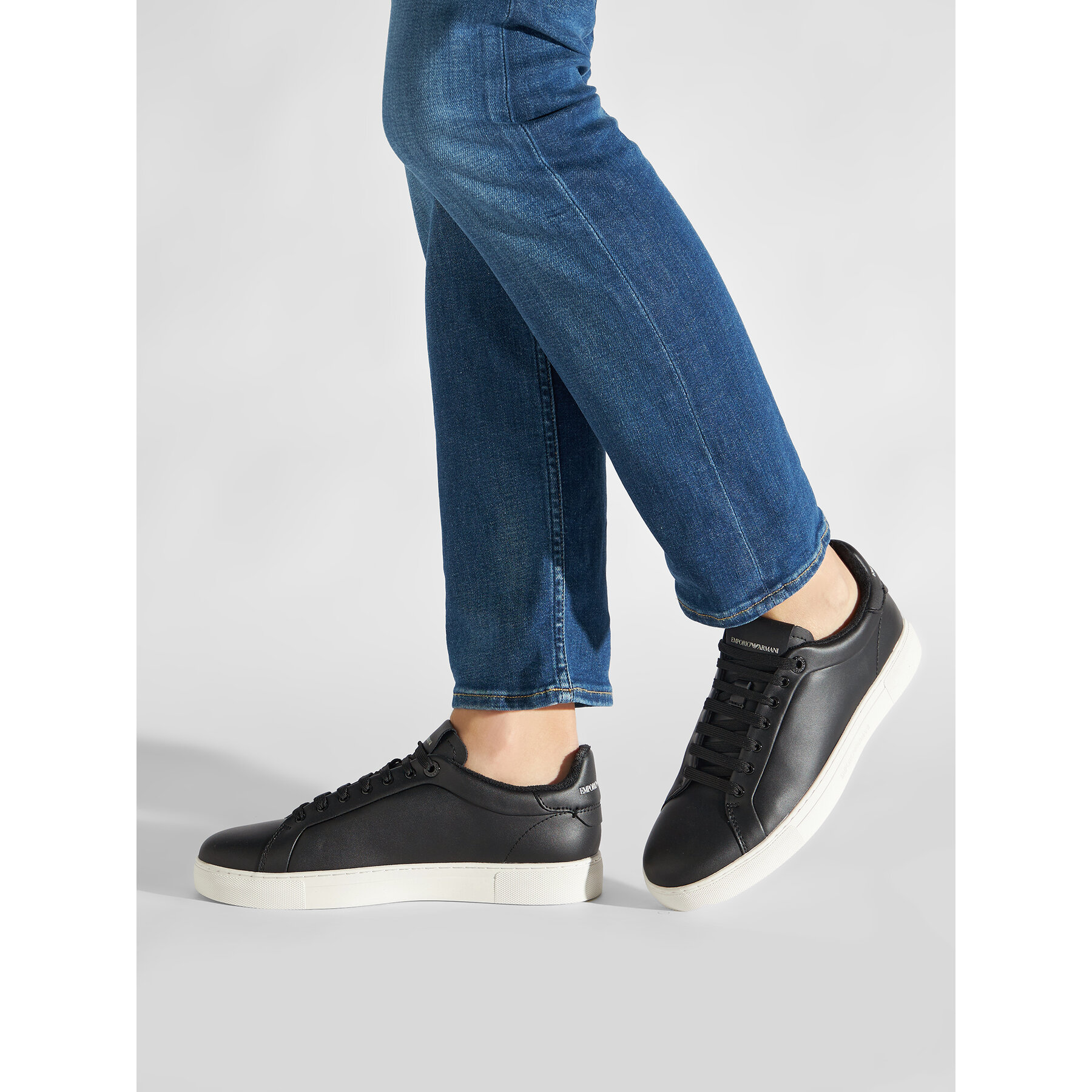 Sneakersy Emporio Armani X4X598 XF662 00002 Čierna