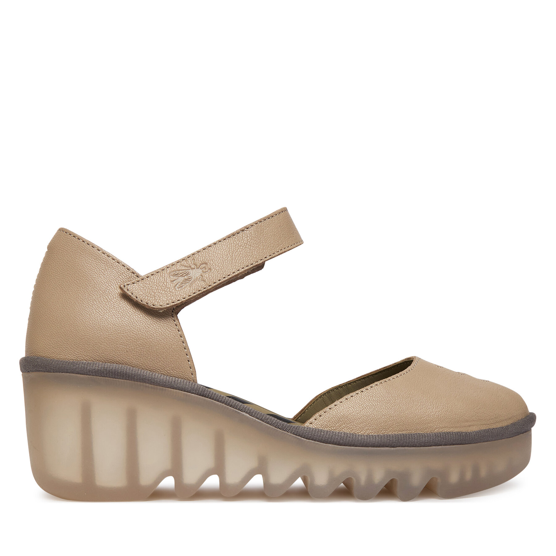 Κλειστά παπούτσια Fly London Bisofly P501305 Μπεζ