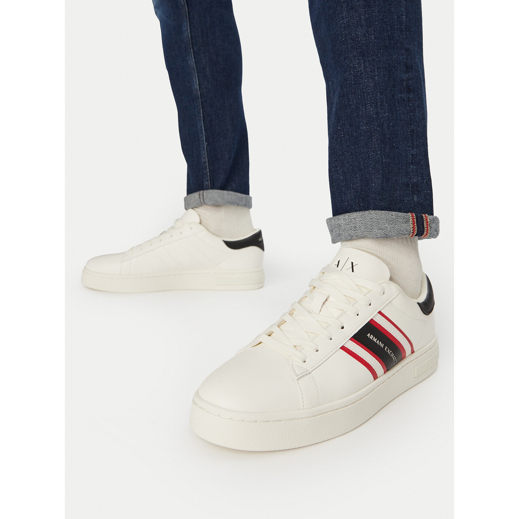 Tenisice Armani Exchange XM002198 AF21421 MZ324 Bijela