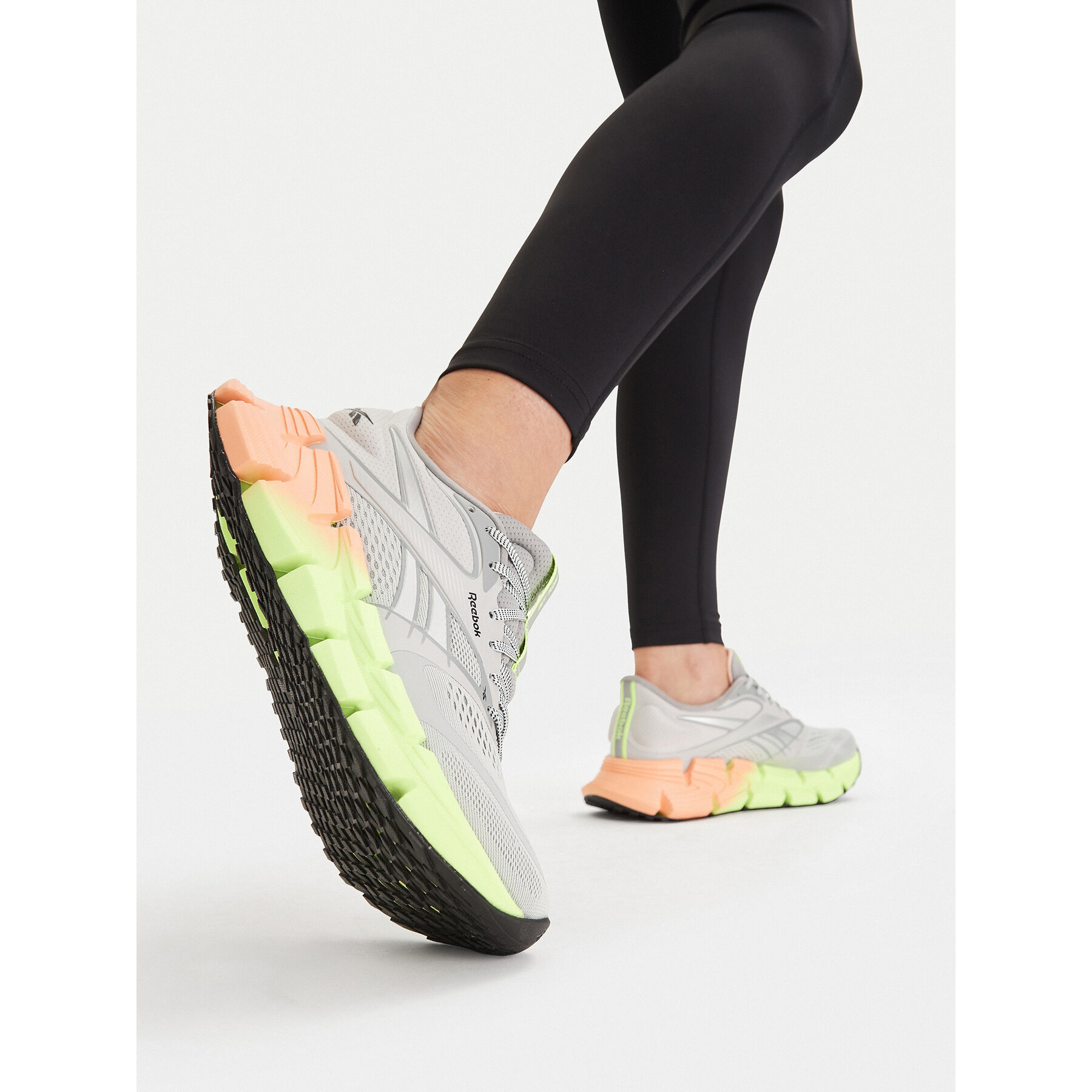 Tekaški čevlji Reebok SS-FLOATZIG 2 100244487 Siva