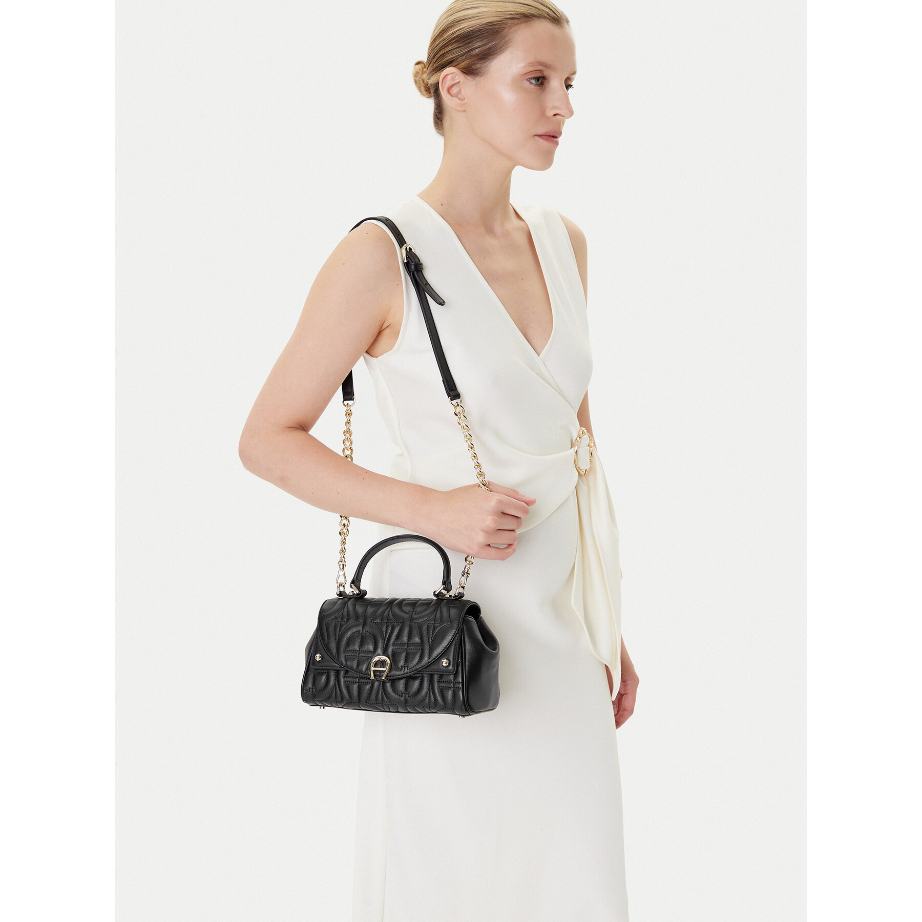 Torbica Aigner Diadora S 134003 Crna