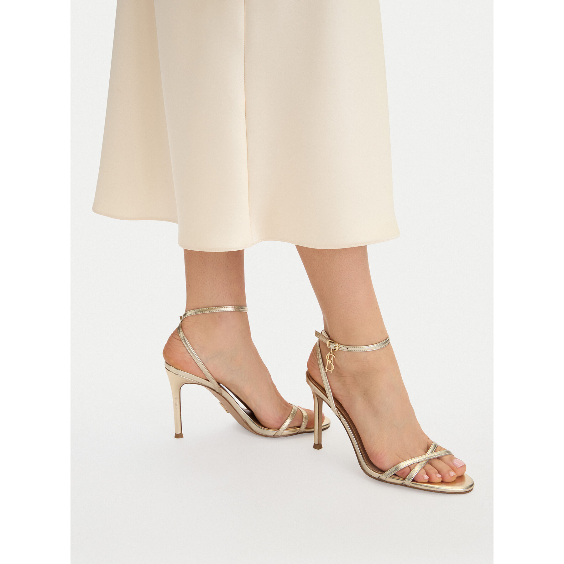 Sandále Steve Madden Jypsey-CN 11005095 Zlatá