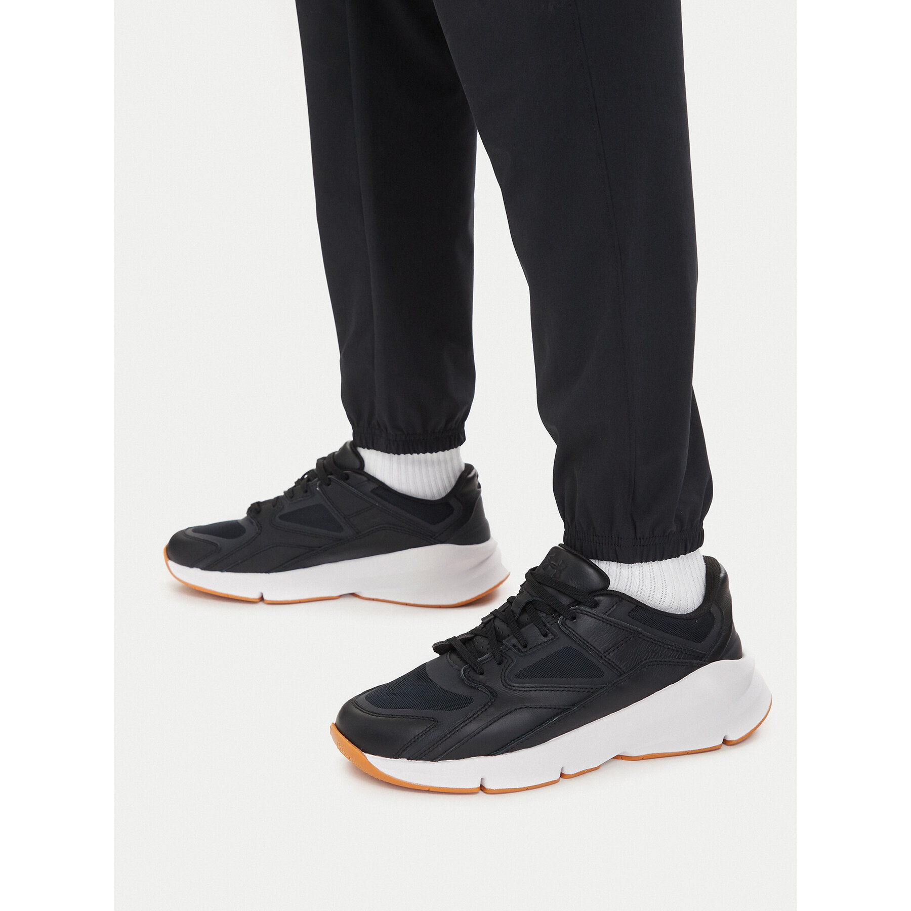 Tenisice Under Armour UA Forge 96 LEATHER reissue 3027719 Crna