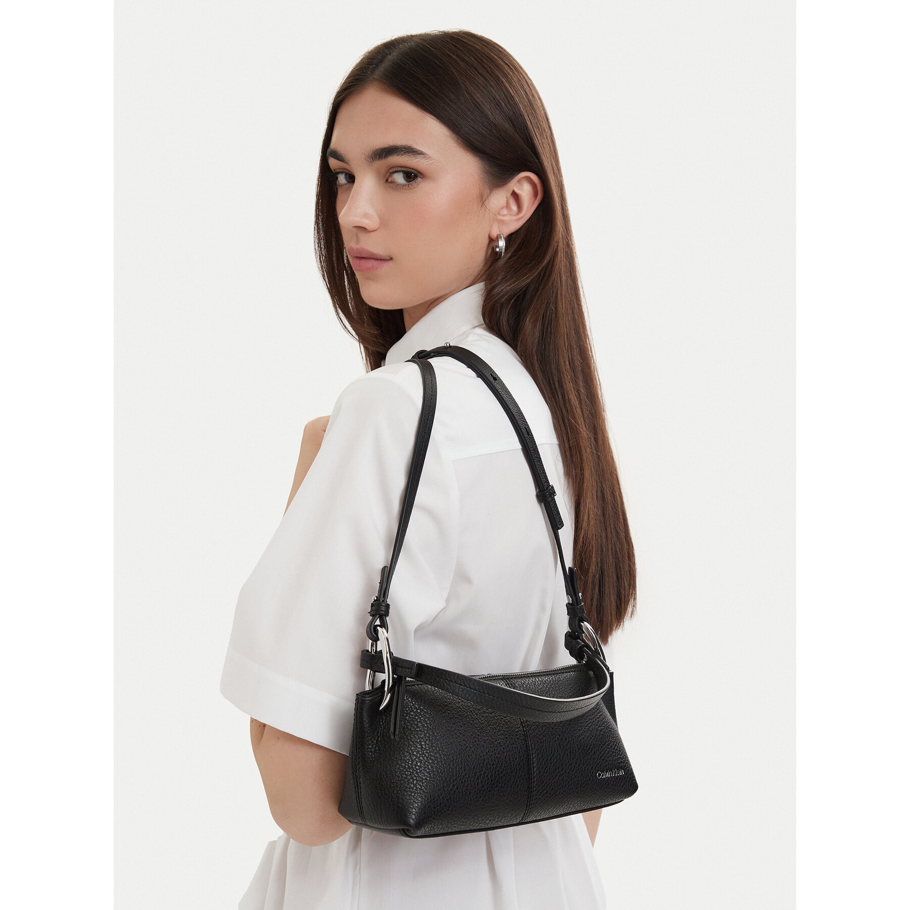 Дамска чанта Calvin Klein Slouchy Leather Small Conv Bag LV04F3659G Черен
