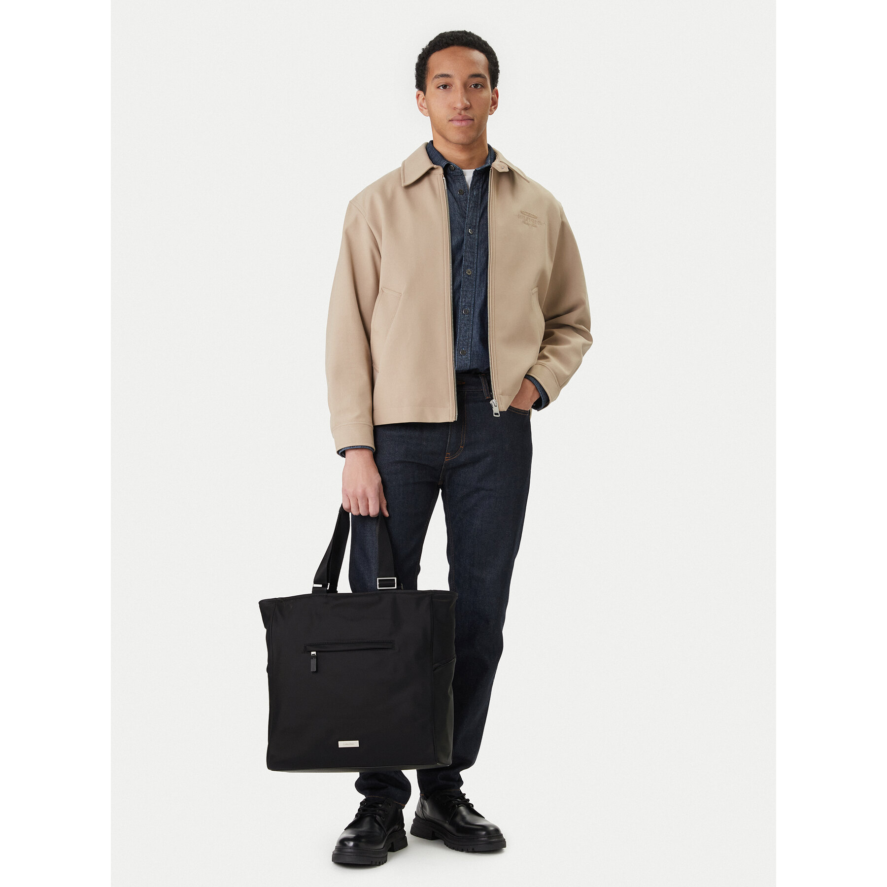 Сак Calvin Klein Sleek Pocket Tote LV04D3340G Черен