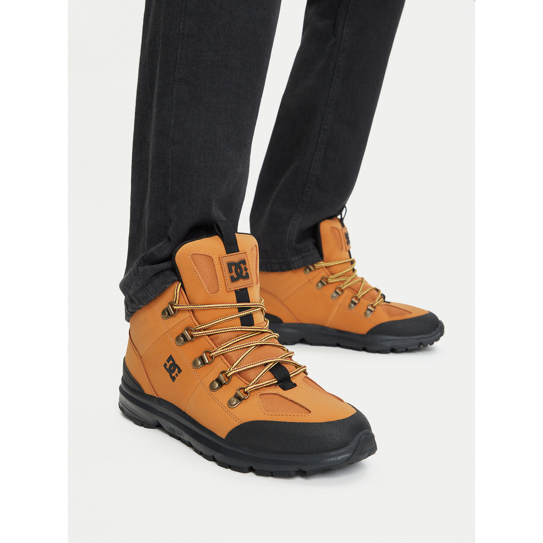 Trekingová obuv DC Shoes EO-DC TARMONT DC04873272 Světle hnědá