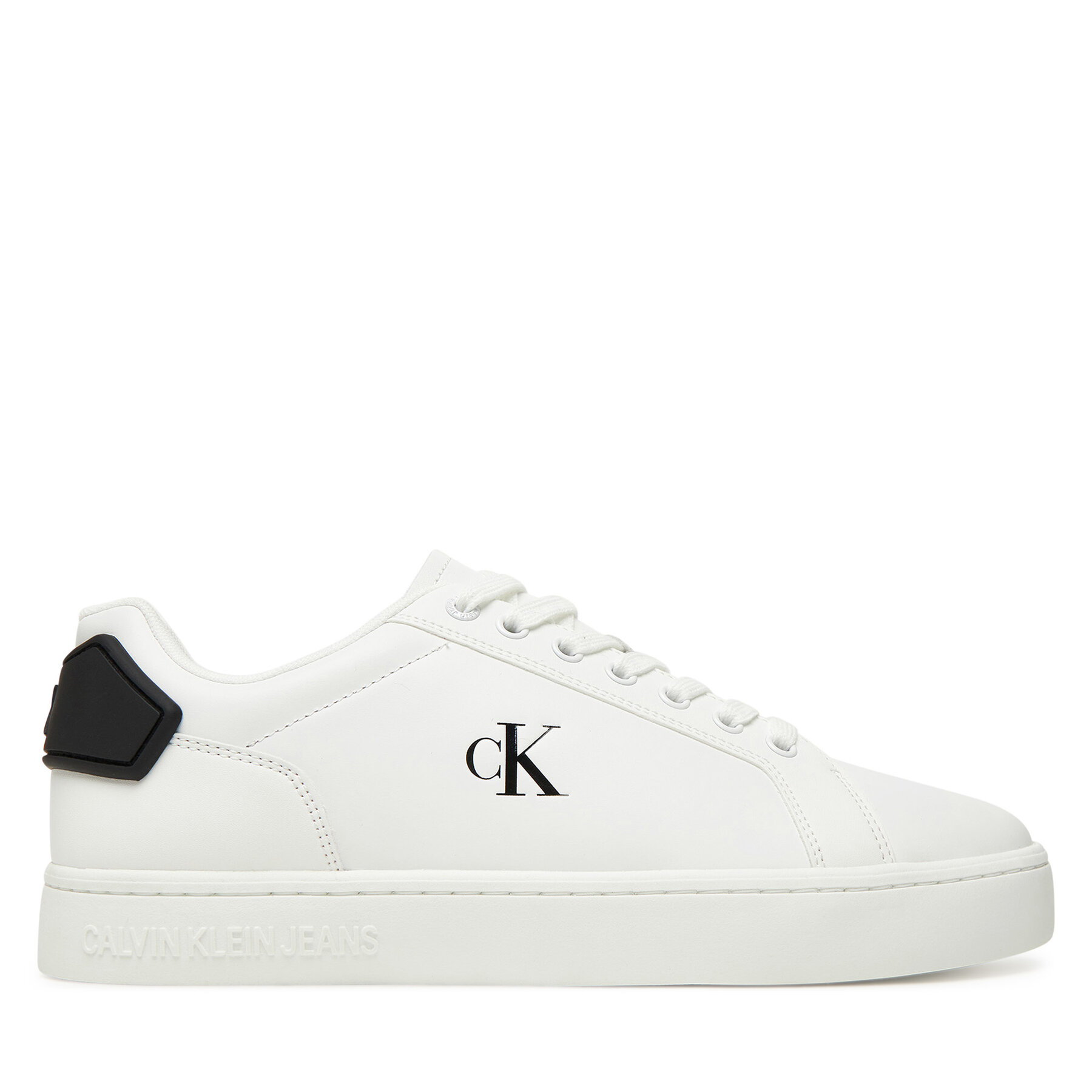 Sneakersy Calvin Klein Jeans Classic Cupsole Ru Patch Lth YM0YM01297 Biela