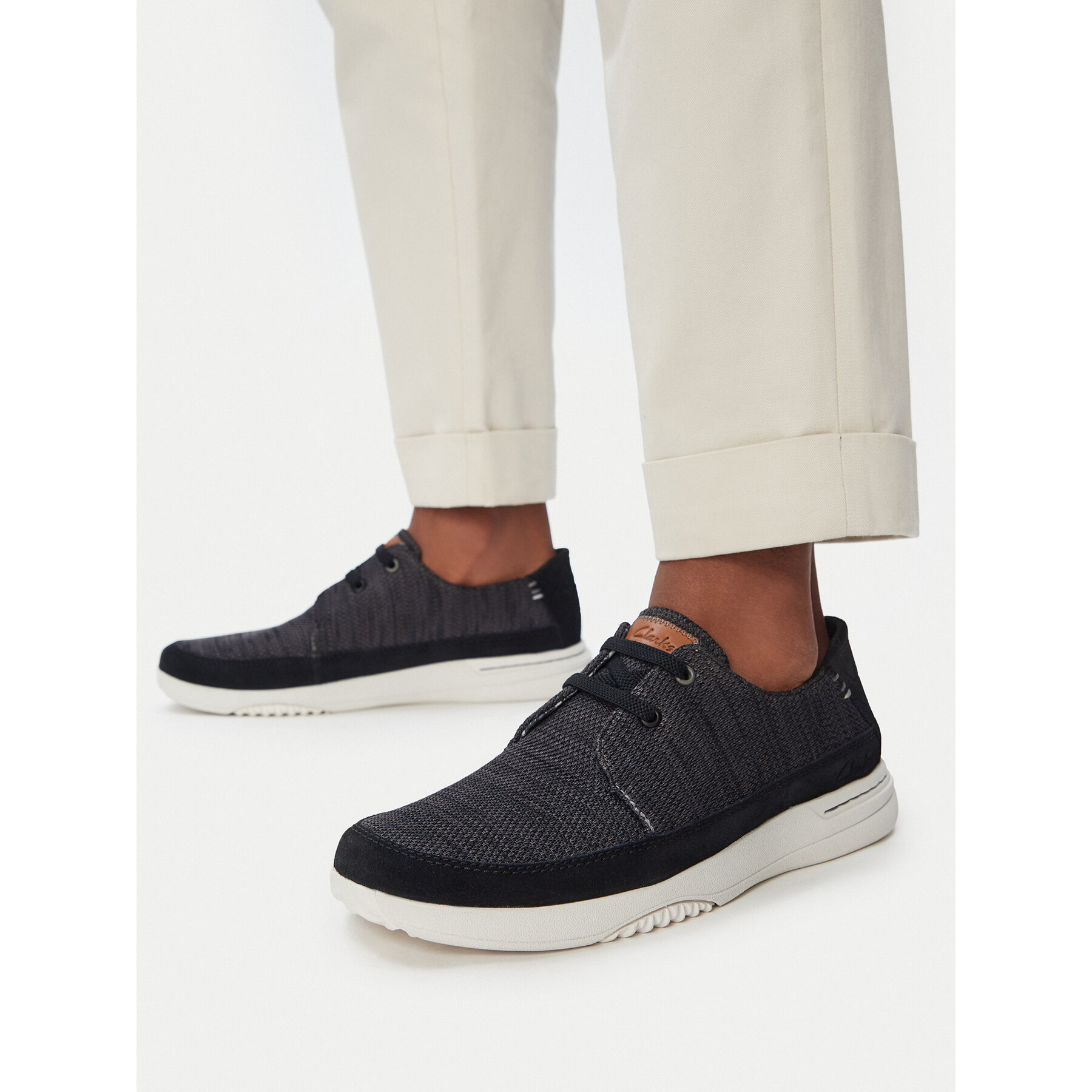 Superge Clarks Easeway Lace 26181368 Črna