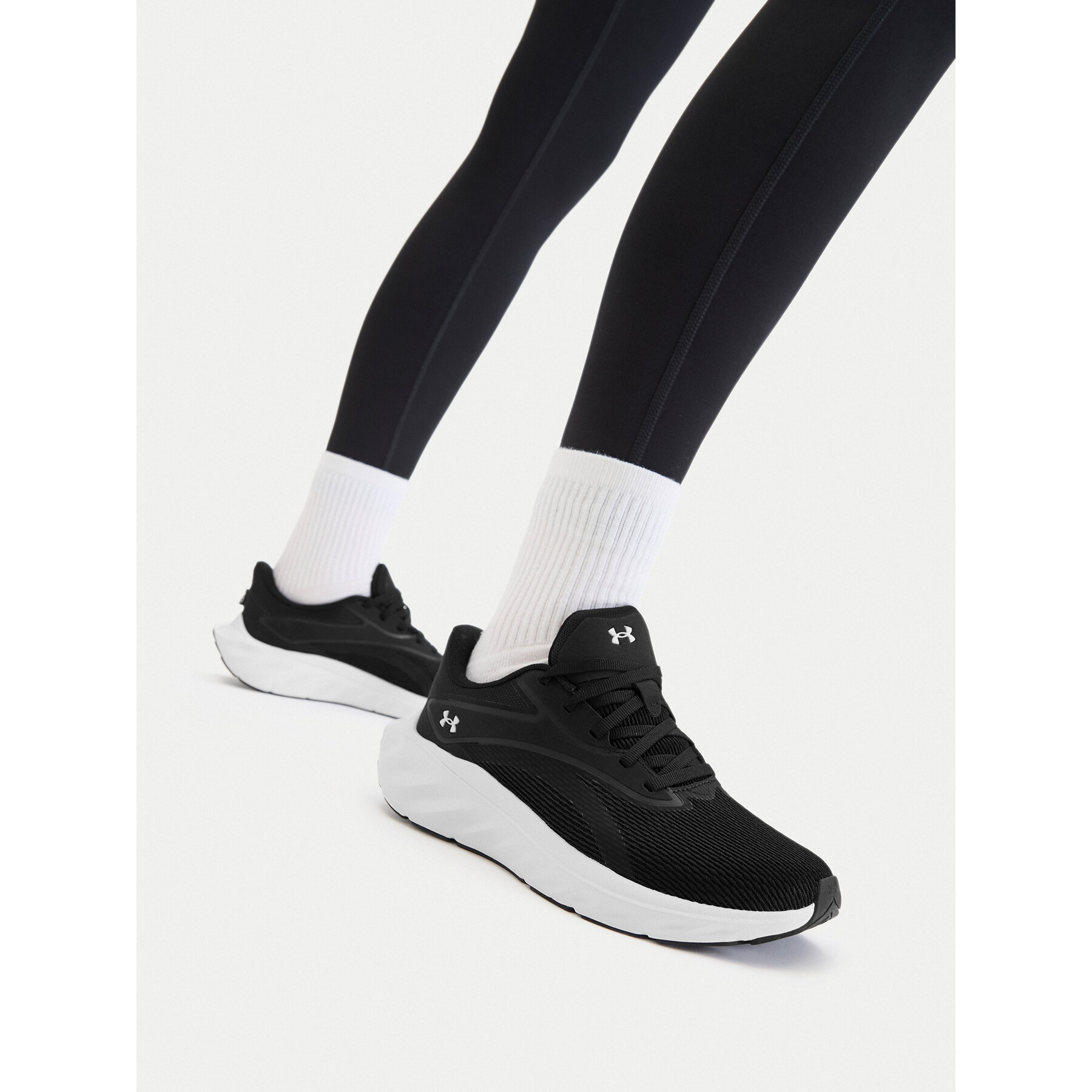 Pantofi pentru alergare Under Armour UA W Ascend 6009828 Negru