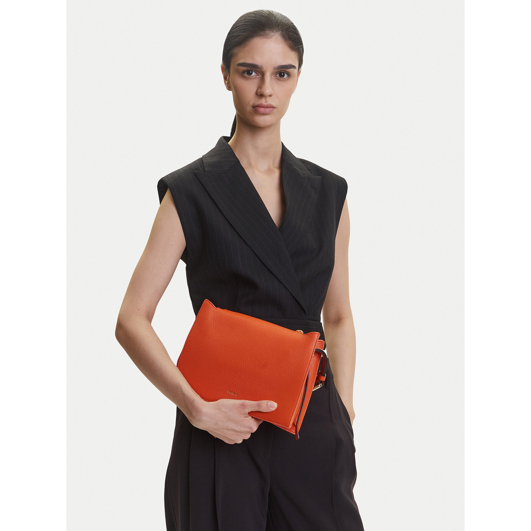 Kabelka Furla Nuvola S Crossbody WB01275-BX2045-O6000-1007 Czarny WB01275 HSF000 CN KP000 Oranžová