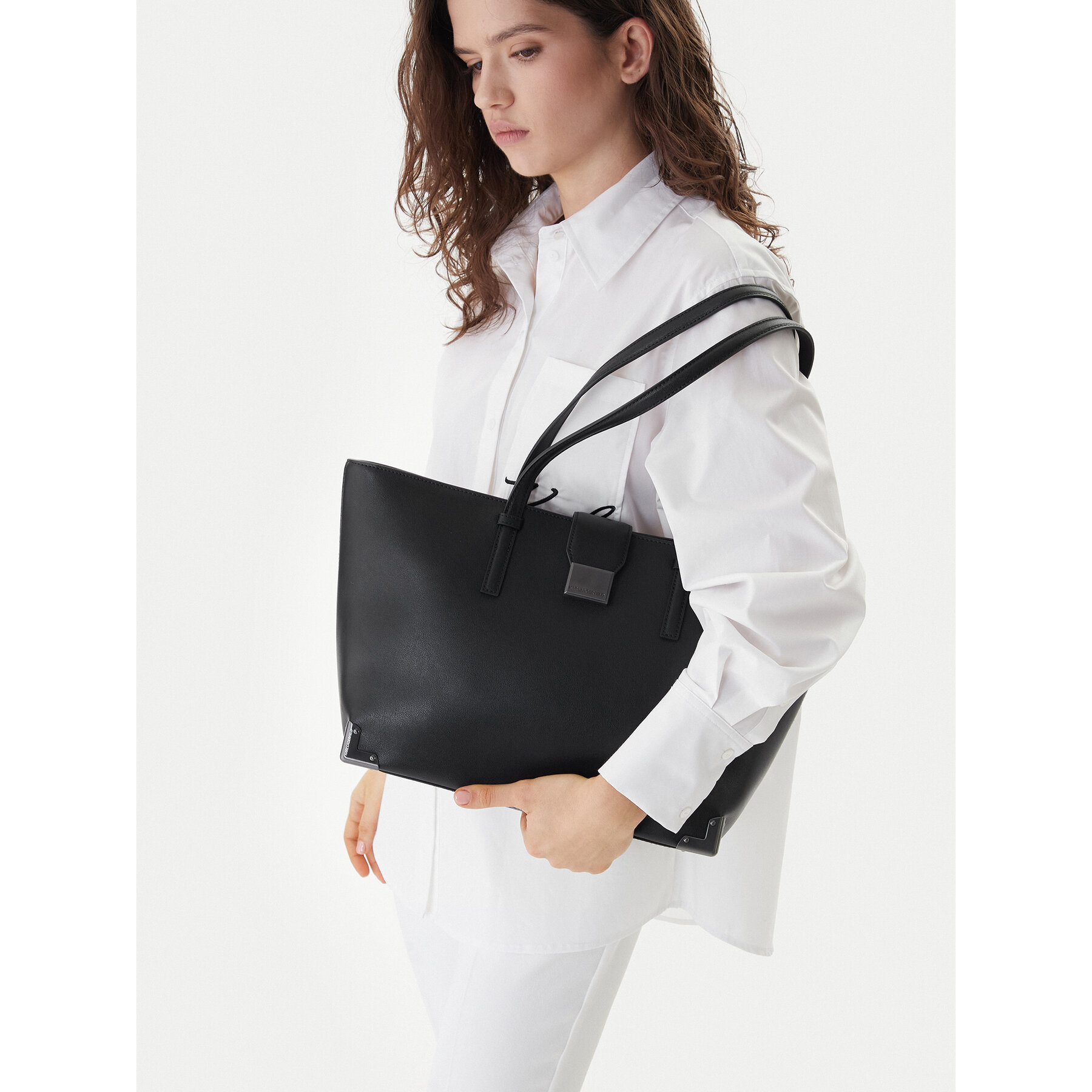 Geantă KARL LAGERFELD B1W30120 Negru