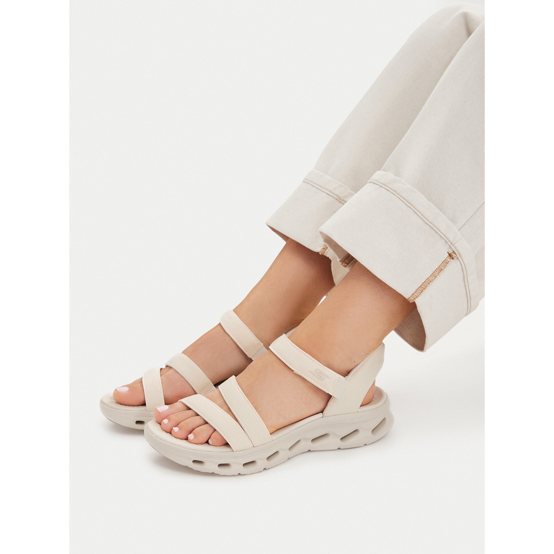 Sandale Skechers Go Walk Glide-Step 2.0 Sandal 141269/NAT Bej