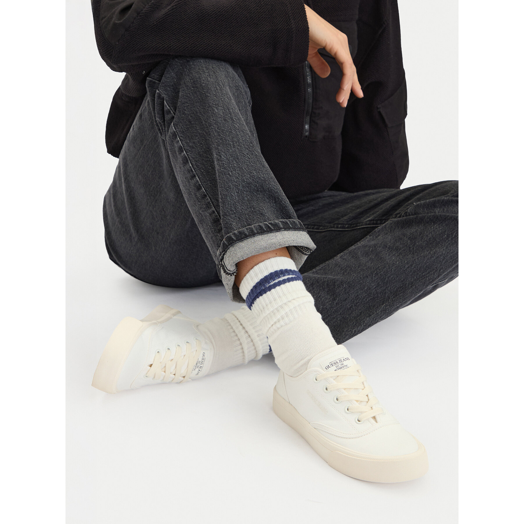 Teniși Guess Jeans CWBEO-WE-2025 Alb