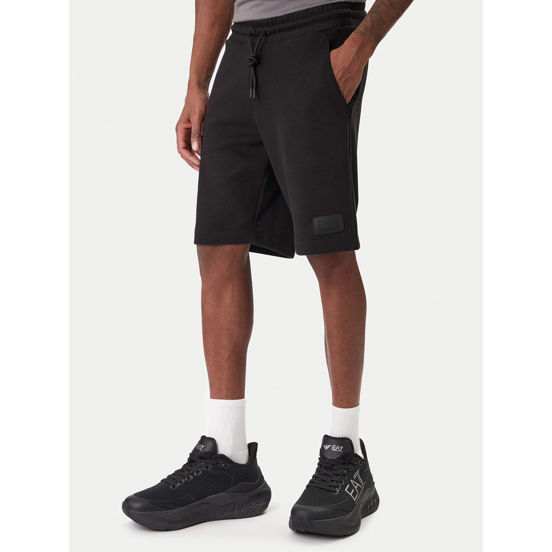EA7 Emporio Armani Sportshorts 7M001365 AF22262 UC001 Schwarz Regular Fit