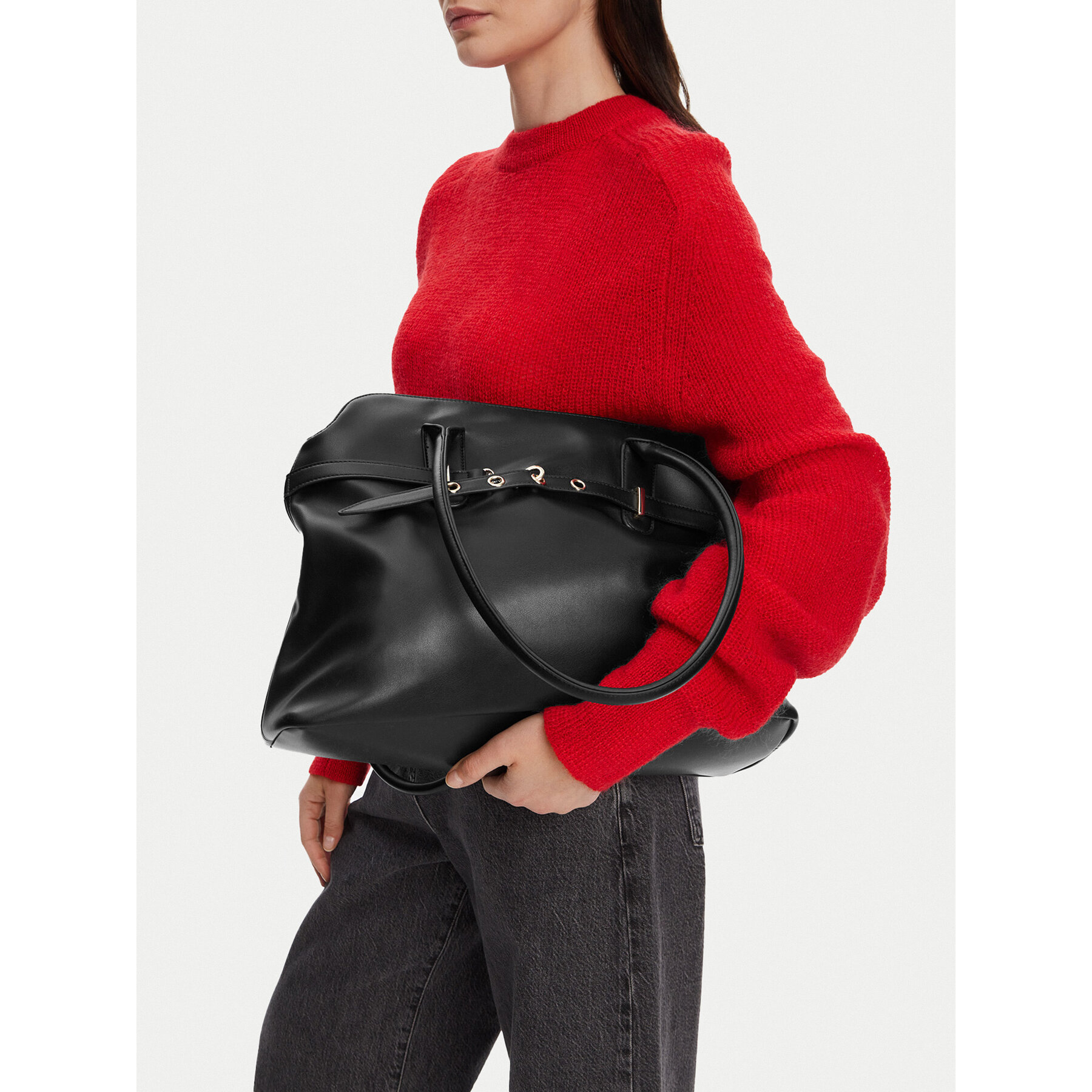 Дамска чанта DeeZee C-DZE-S-010-08 Черен