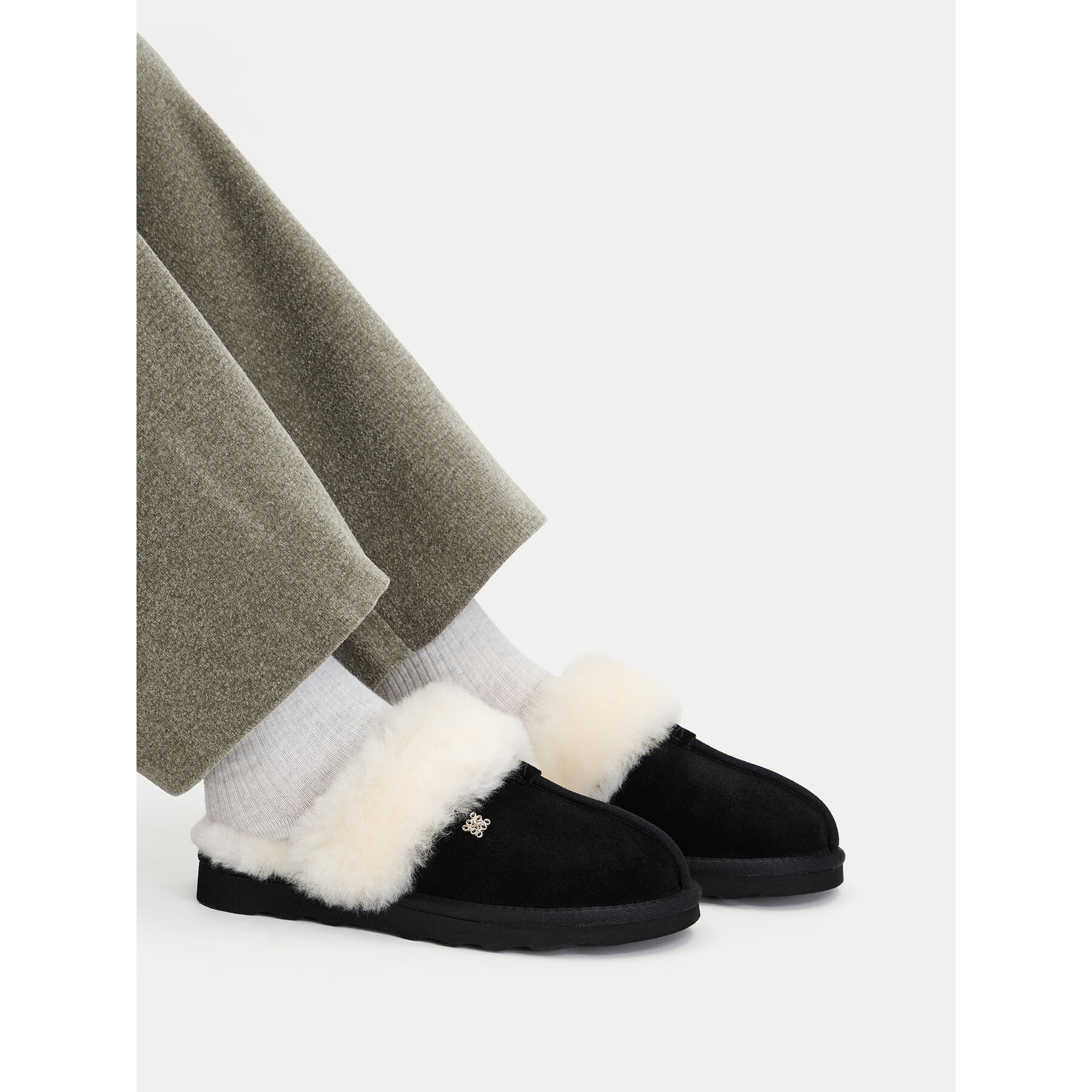 Пантофи Nine West CEO-TS6346-02 Черен