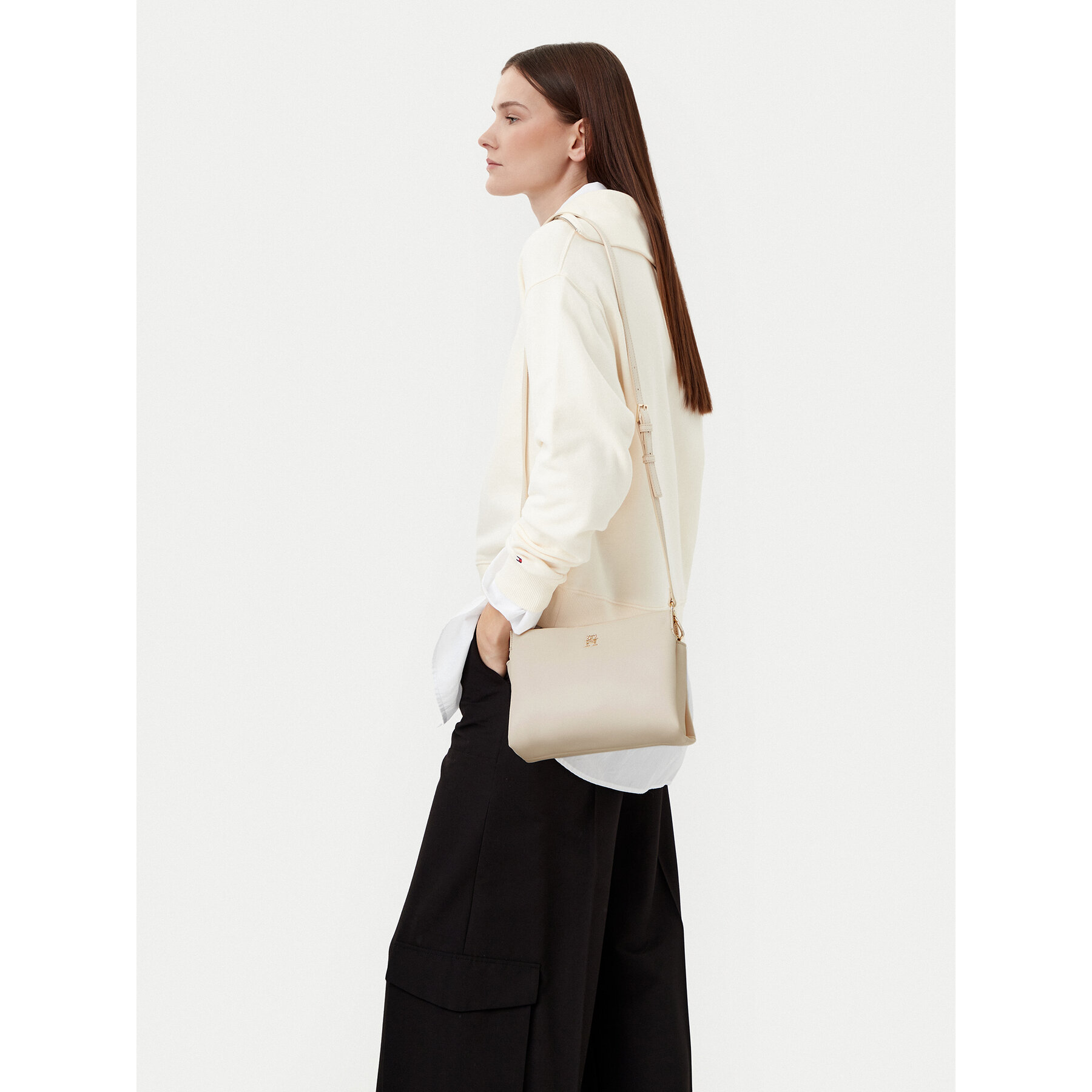 Τσάντα Tommy Hilfiger Th Legacy Mini Crossover AW0AW17225 Εκρού