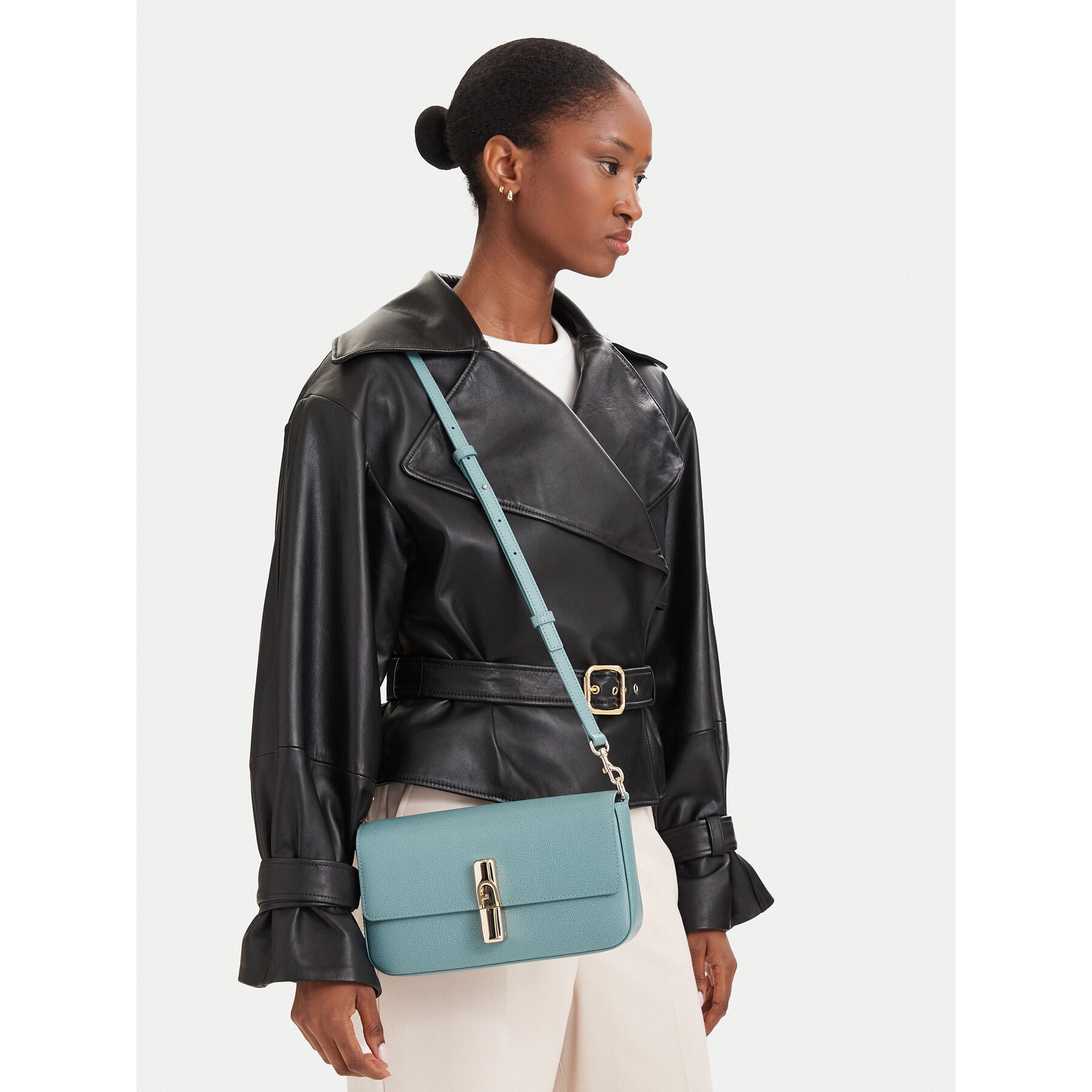 Torbica Furla Iride S WB02206 ARE000 CN 4896S Svijetlo plava