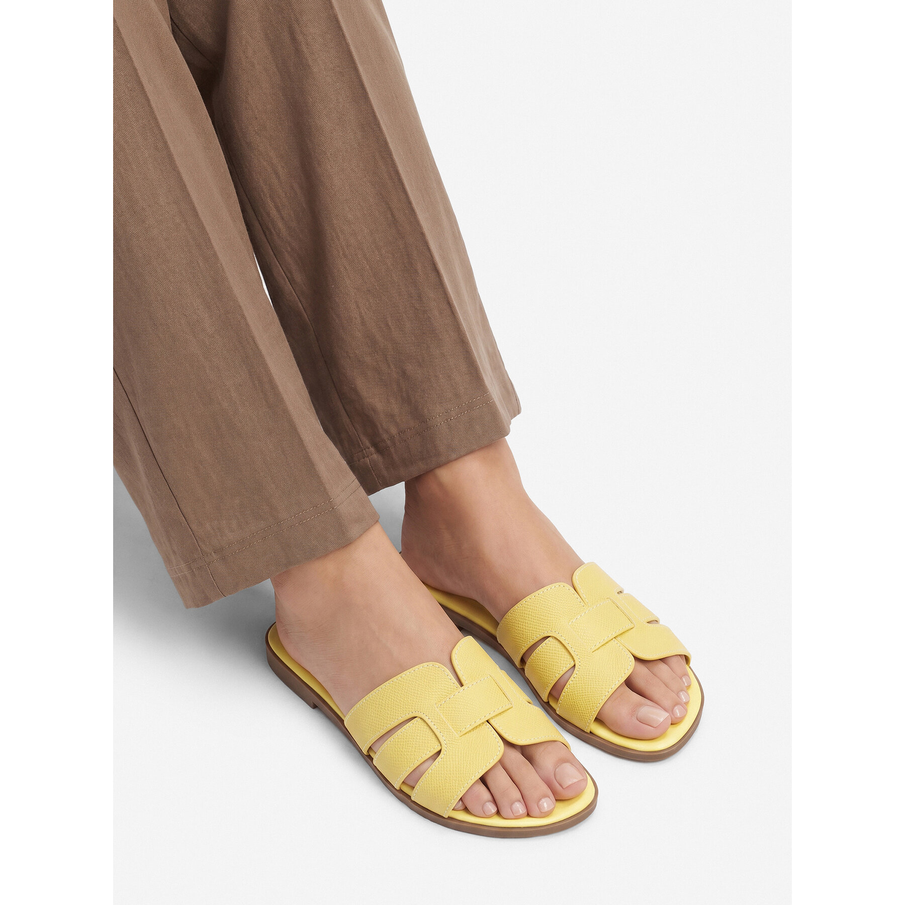 Iešļūcenes JENNY CEO-LB-F1061 Dzeltens
