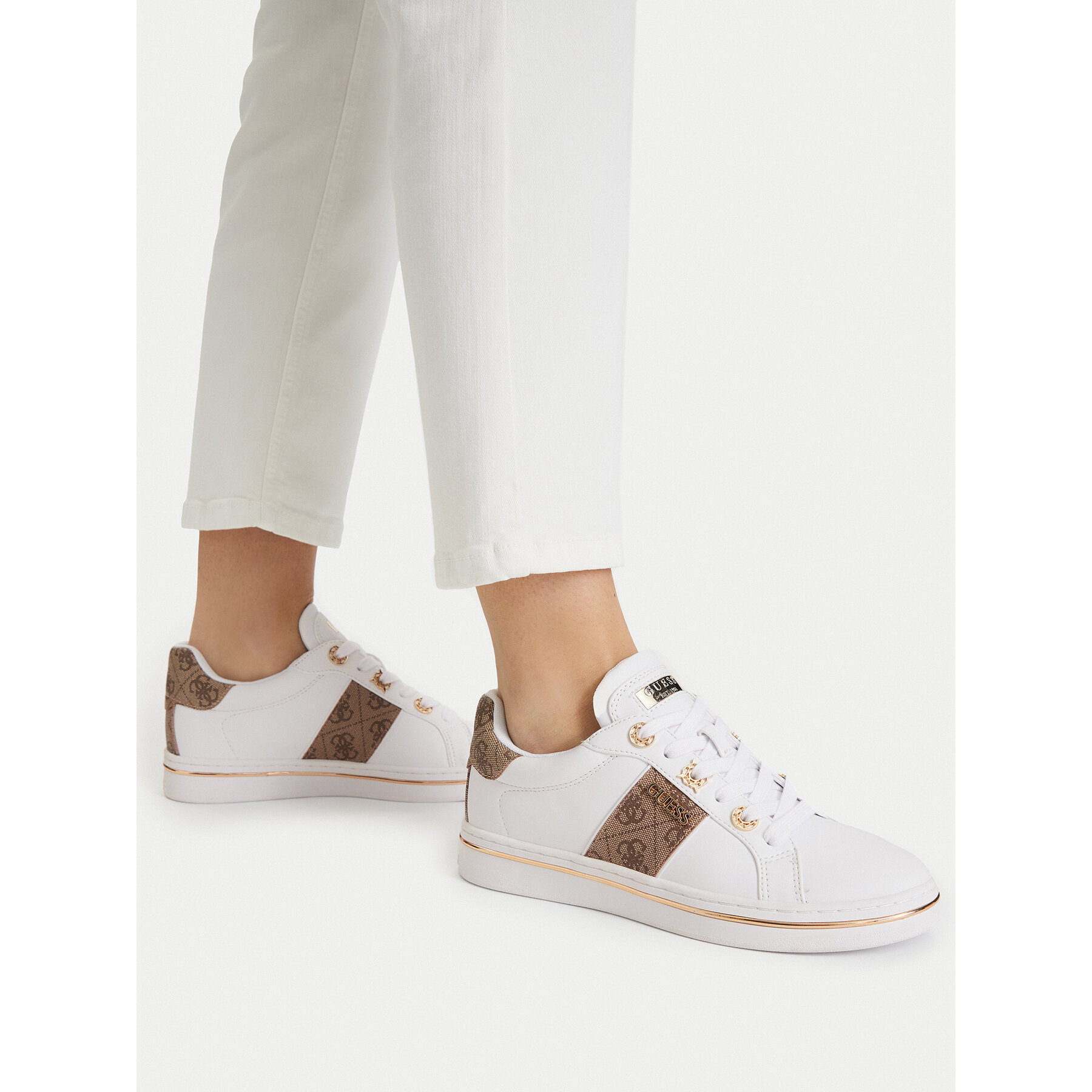 Sneakers Guess FLPSTW FAL12 Alb