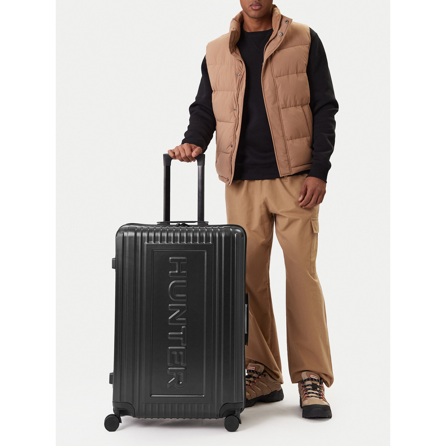 Голям куфар Hunter CWBEO-HUNTER-L-001-08 Черен