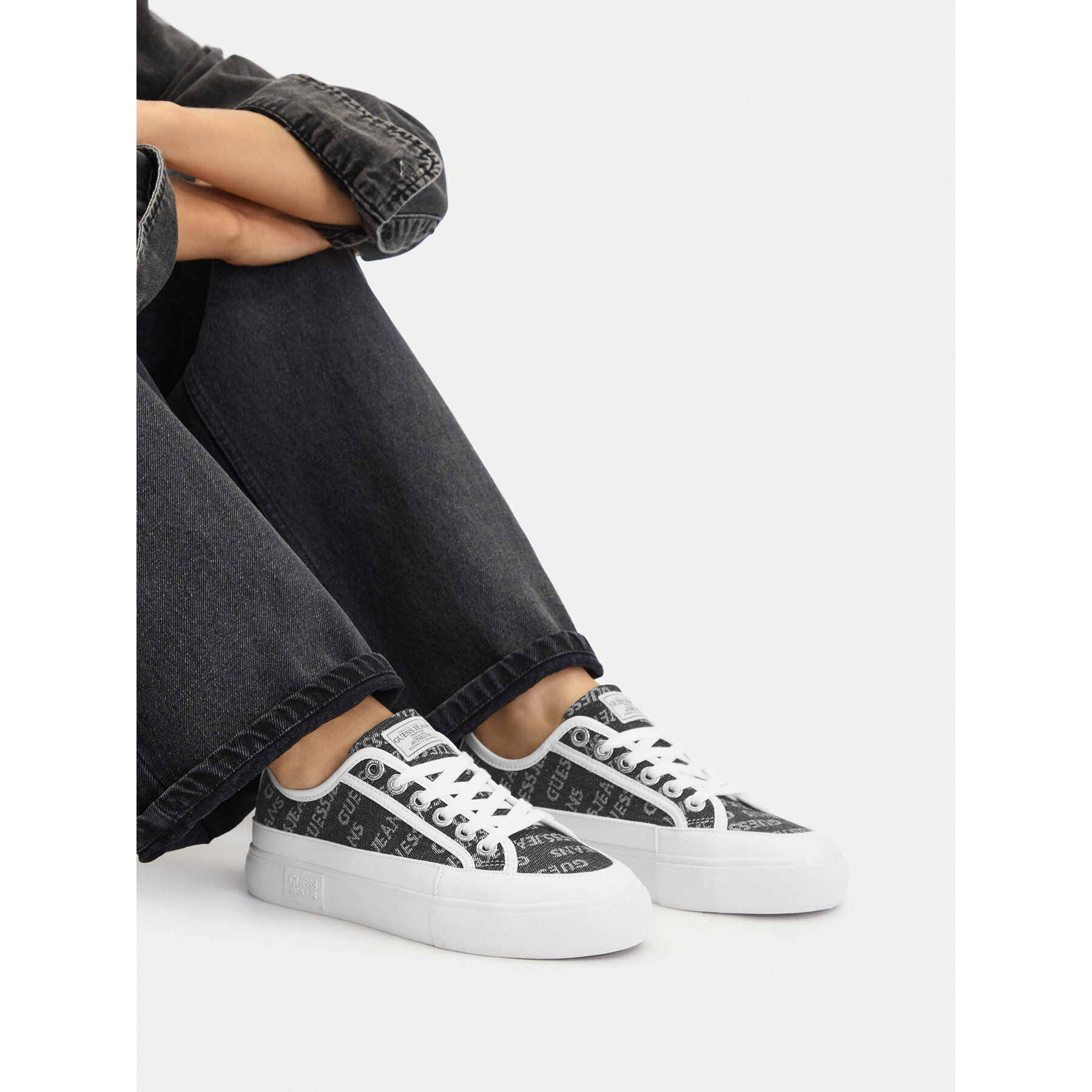 Teniși Guess Jeans CWBEO-GJ13456 Negru