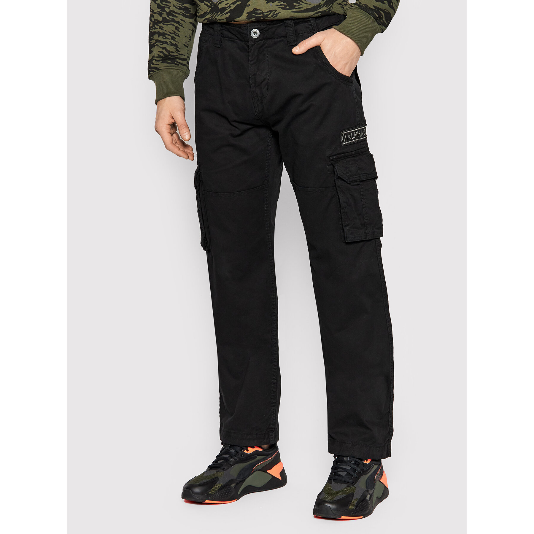 Alpha Industries Stoffhose Jet 101212 Schwarz Straight Fit