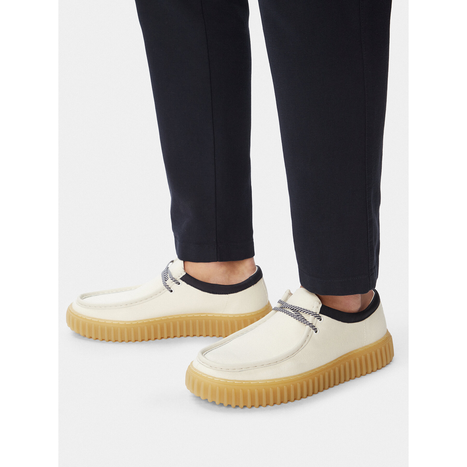 Pantofi Clarks Torhill Lo 26187380 Alb