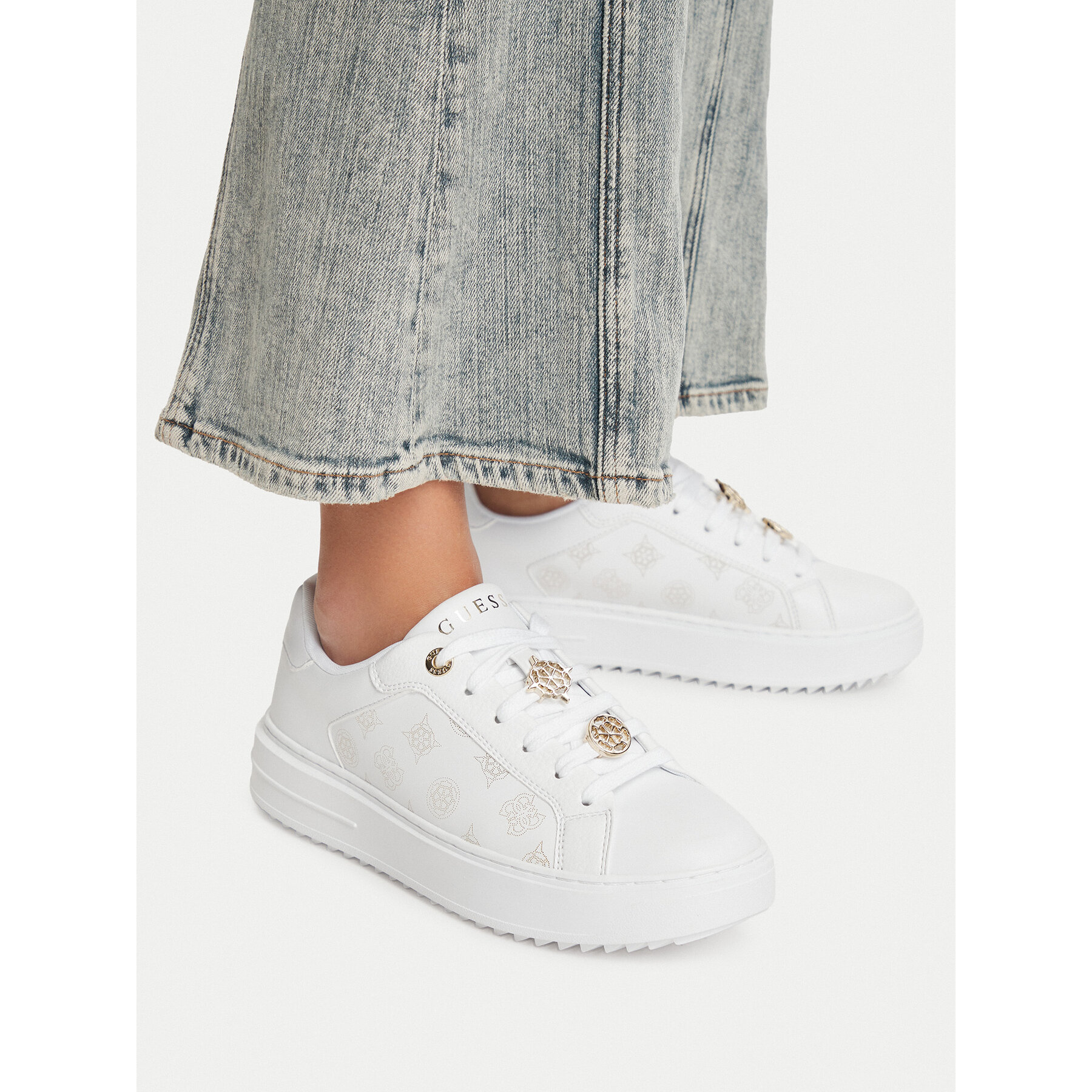 Сникърси Guess FLFDUE ELE12 Бял