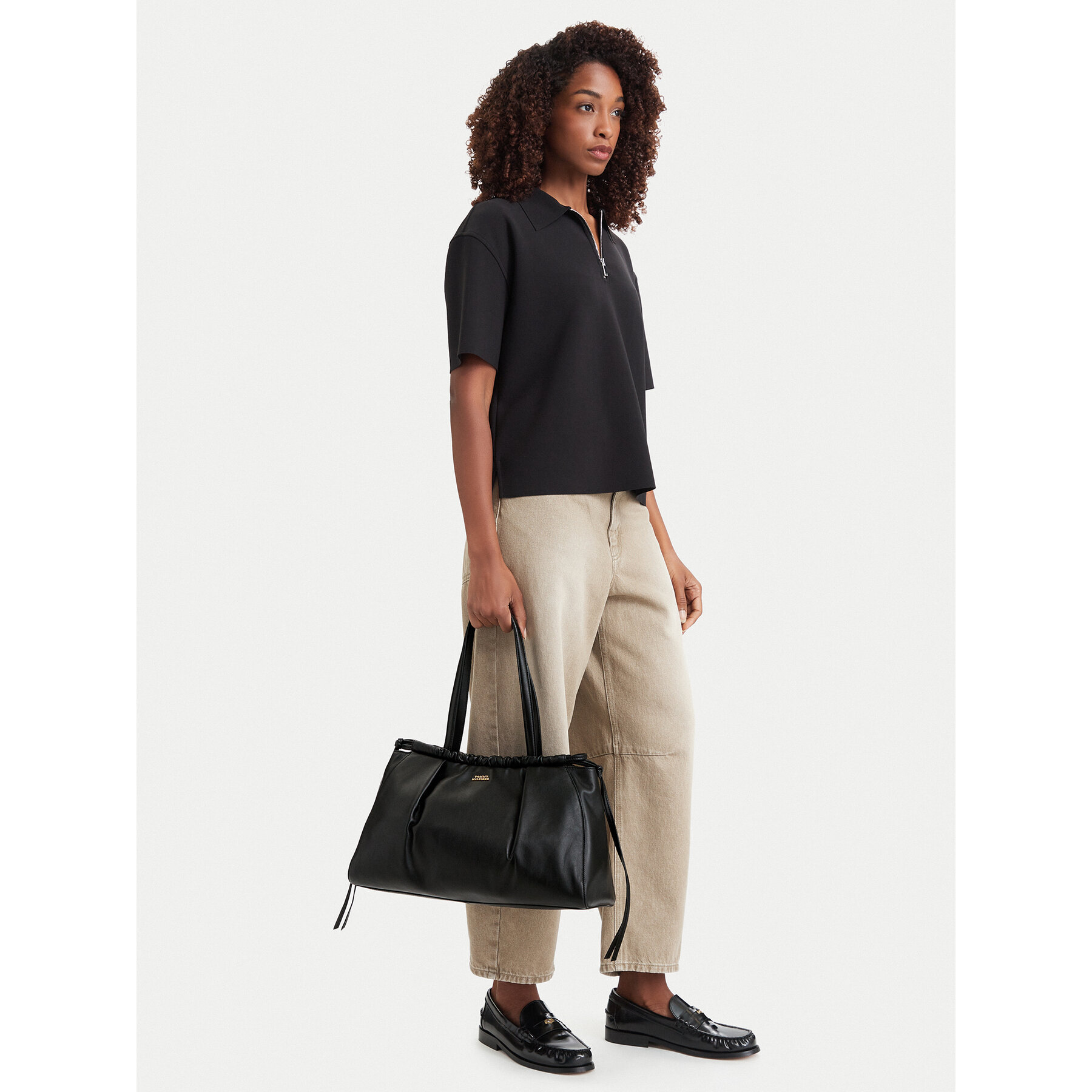 Ročna torba Tommy Hilfiger AW0AW19223 Črna
