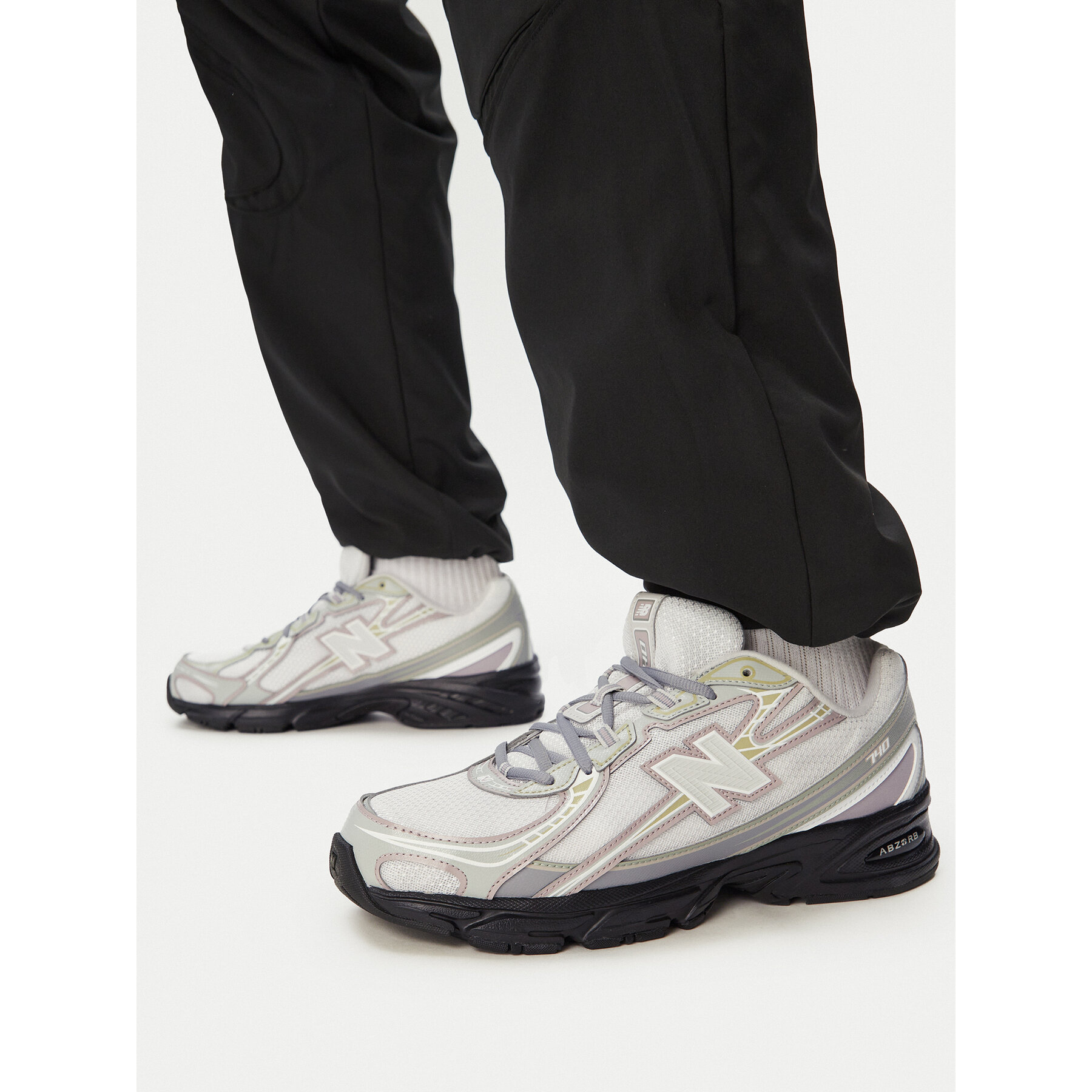Сникърси New Balance U7403UQ Сив