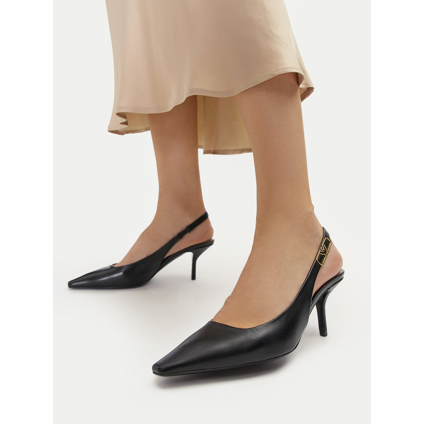 Pantofi pumps Emporio Armani X3E478 XF271 00002 Negru