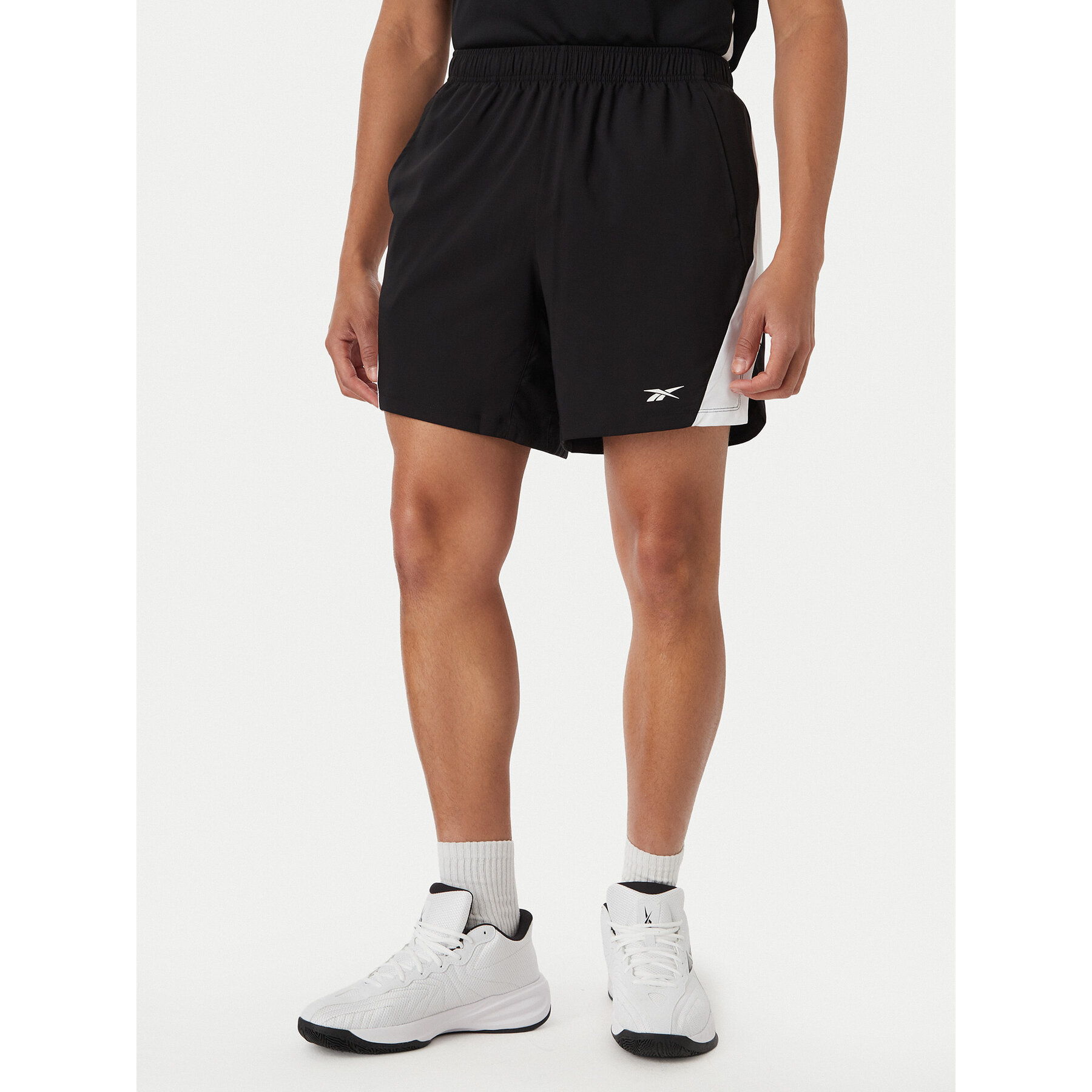 Reebok Sportske kratke hlače Błażej RK25879CCM Crna Regular Fit