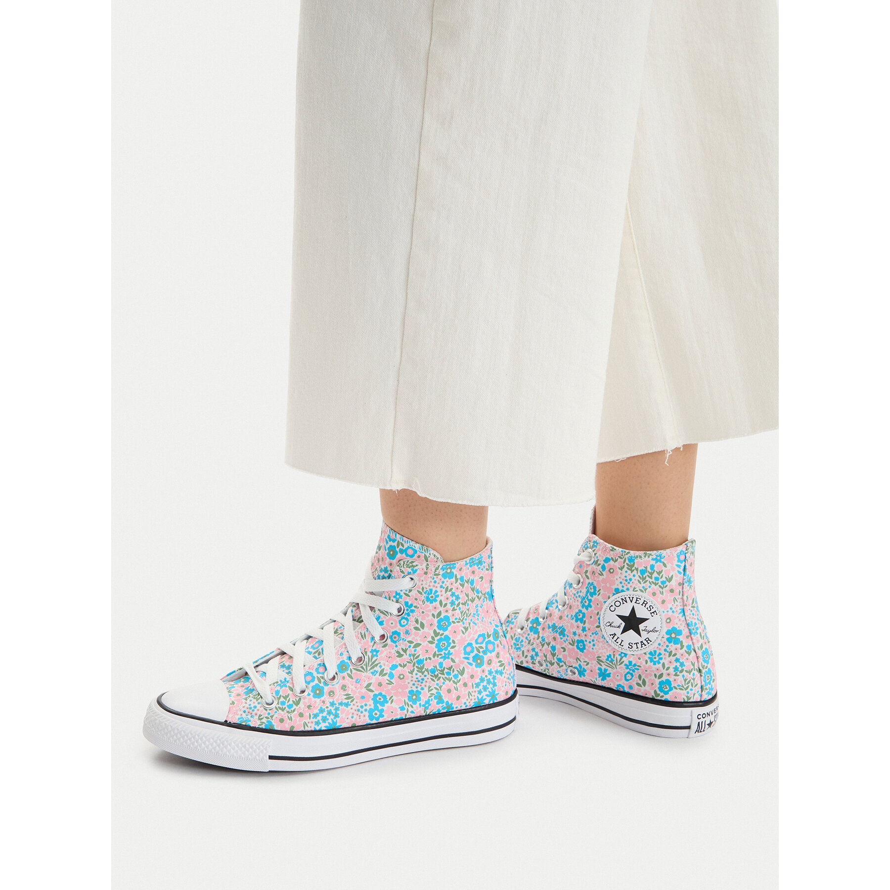 Modne superge Converse Chuck Taylor All Star Mini Flowers A14980C Pisana