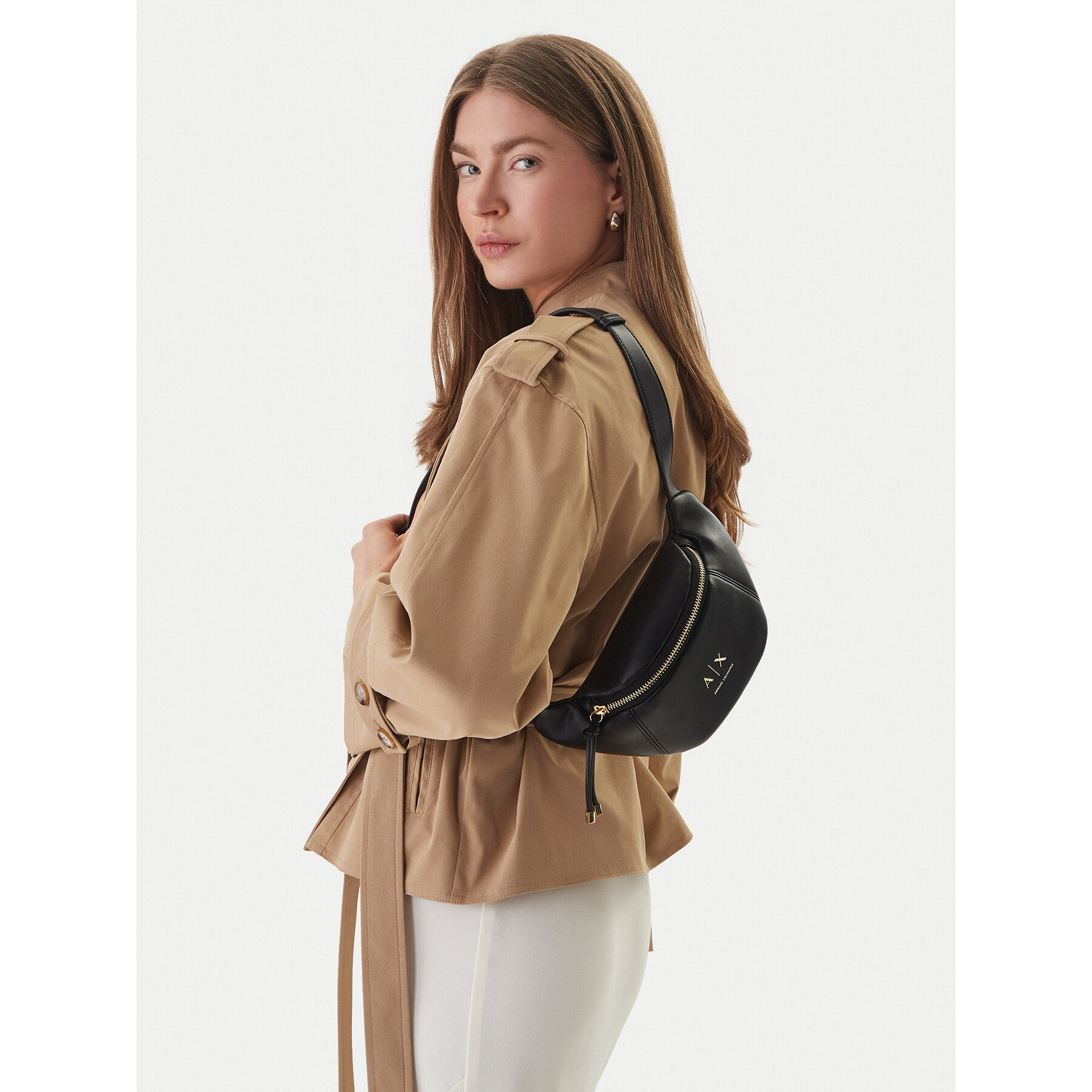 Torbica za okrog pasu﻿ Armani Exchange XW002655 AF19902 UC001 Črna