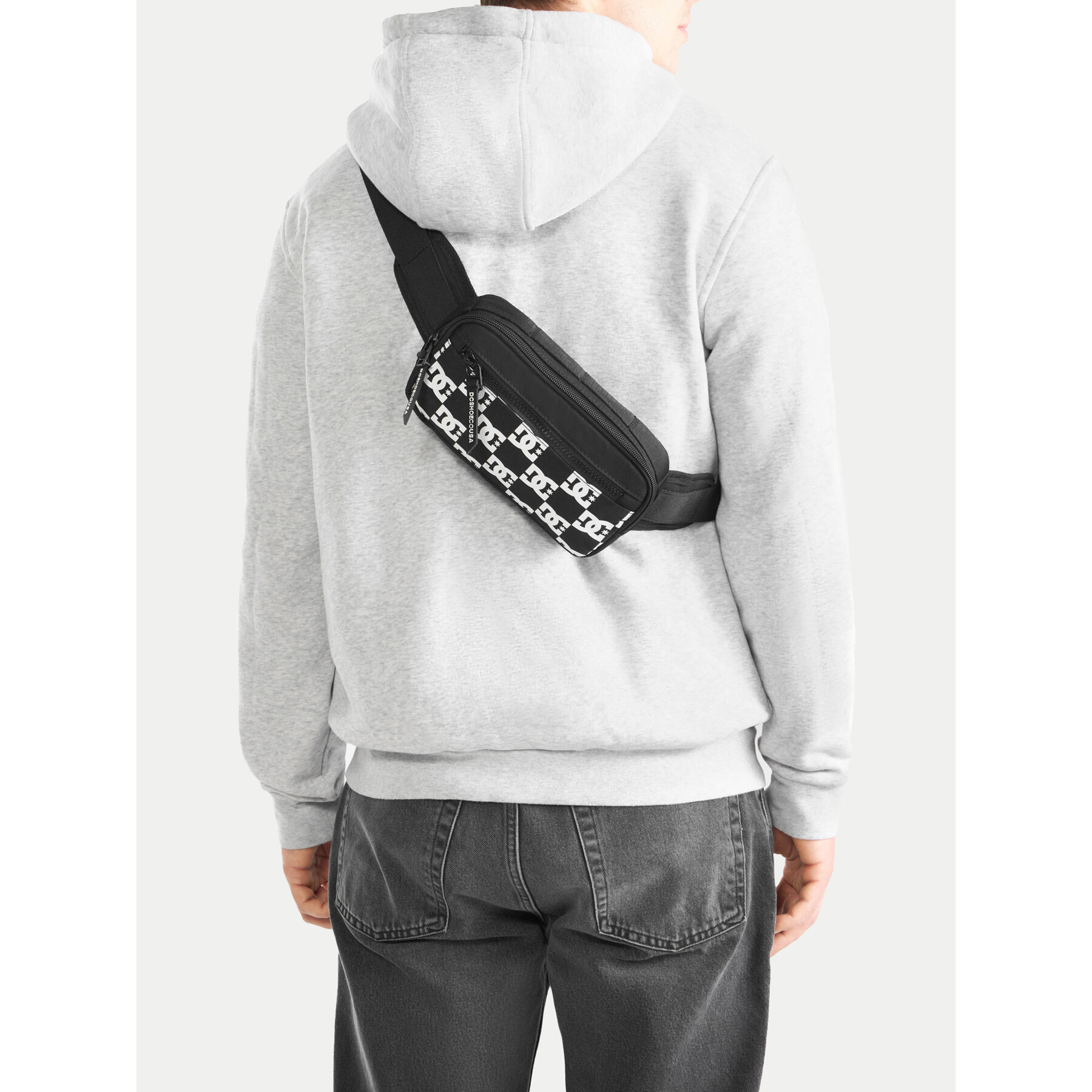 Чанта за кръст﻿ DC Shoes DCI-B-001-07 Черен