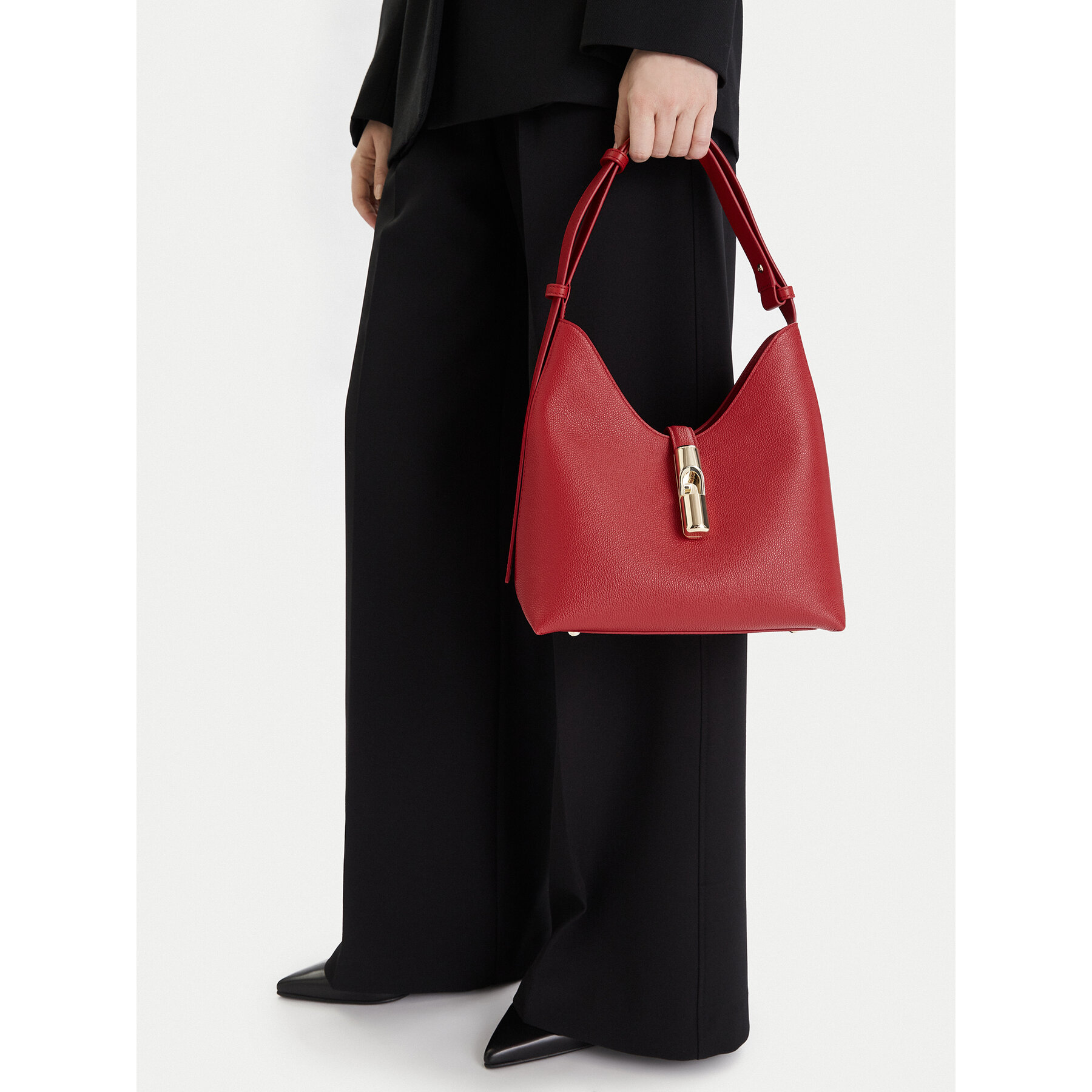 Дамска чанта Furla Goccia S WB01979 BX3353 KH 4484S Червен