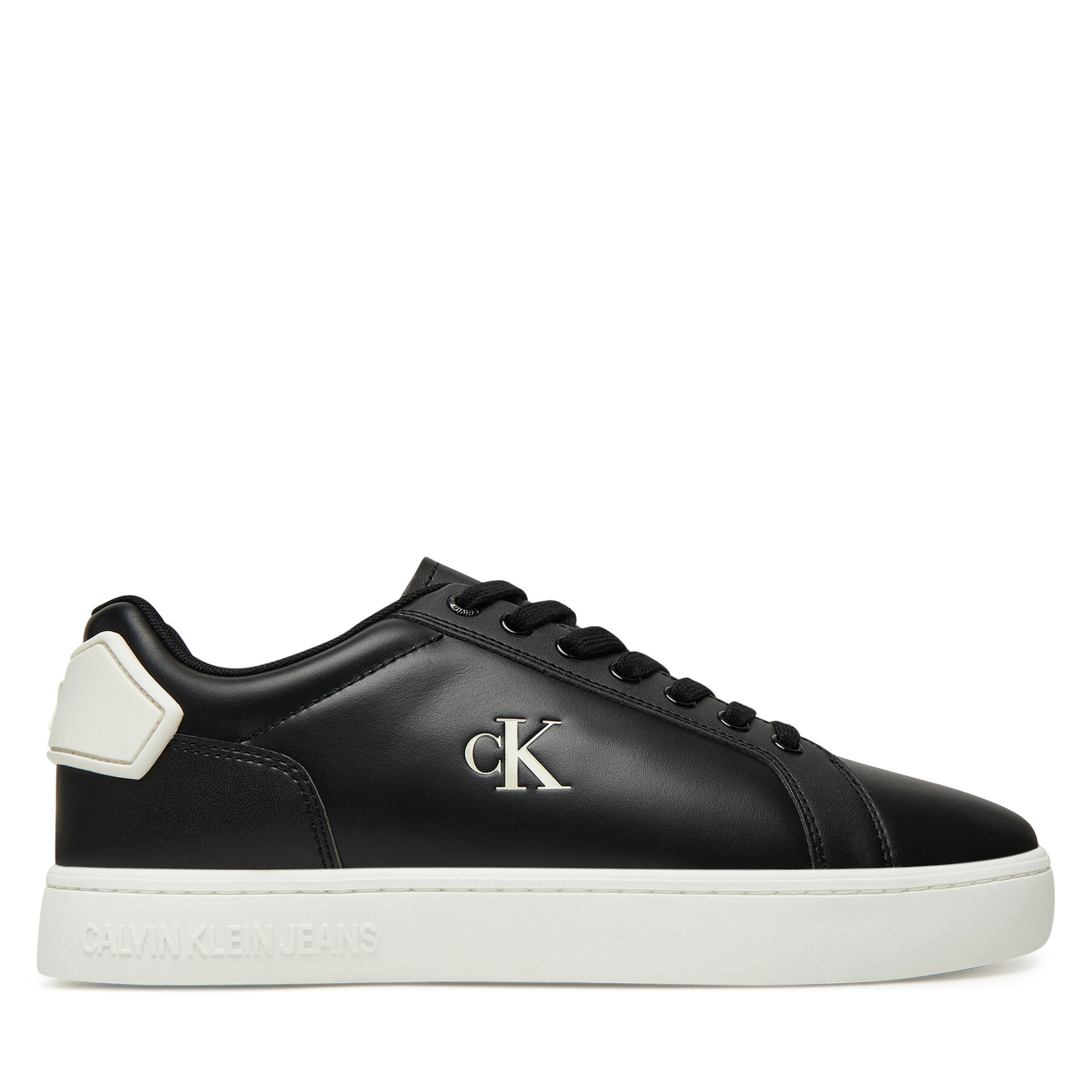 Sneakersy Calvin Klein Jeans Classic Cupsole Ru Patch Lth YM0YM01297 Čierna