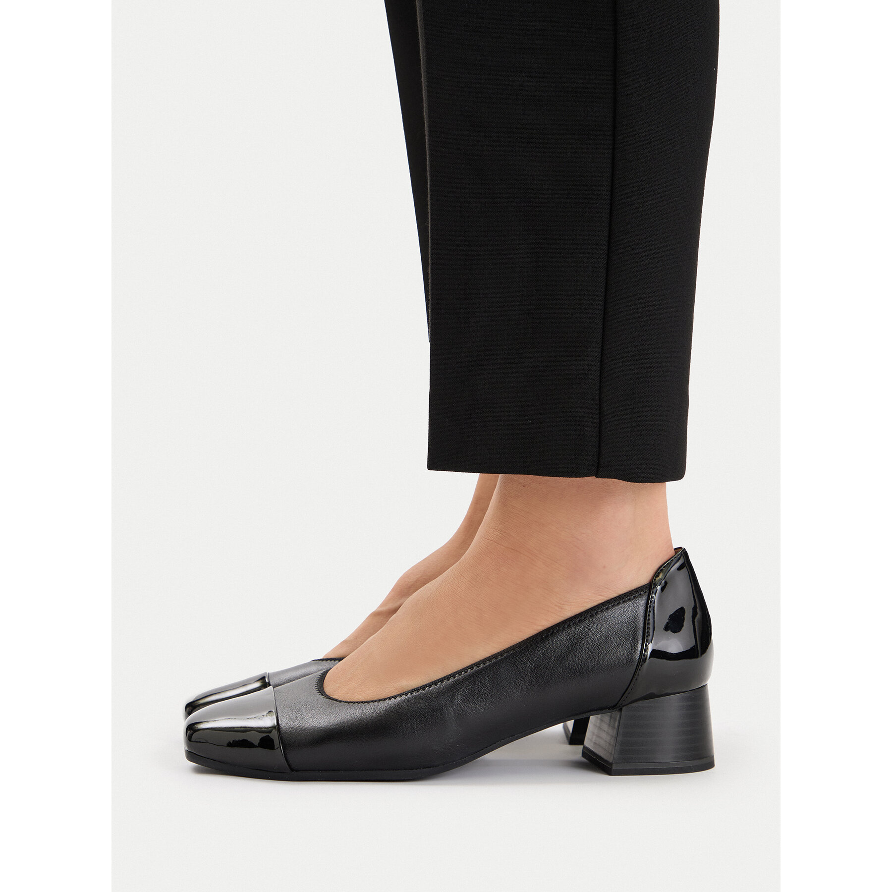 Pantofi pumps Caprice 9-22306-43 Negru