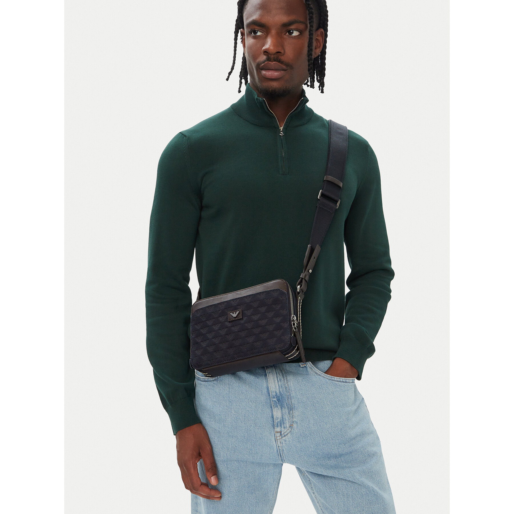 Мъжка чантичка Emporio Armani EM005668 AF29023 UB109 Тъмносин