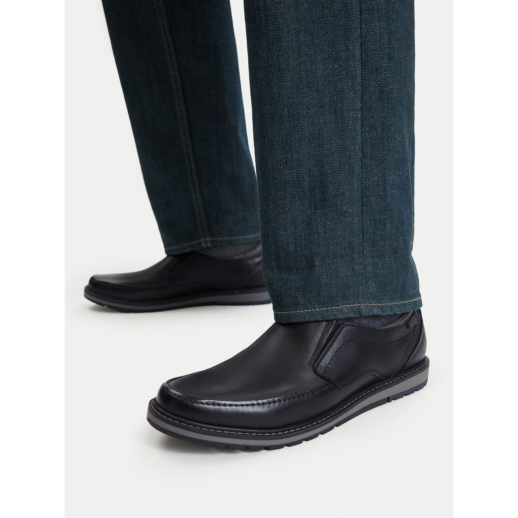 Pantofi Pikolinos Berna M8J-3114C1 Negru