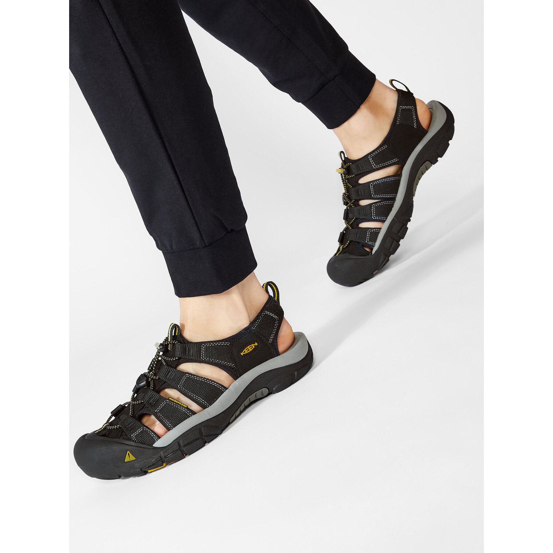 Sandale Keen Newport H2 1001907 Crna