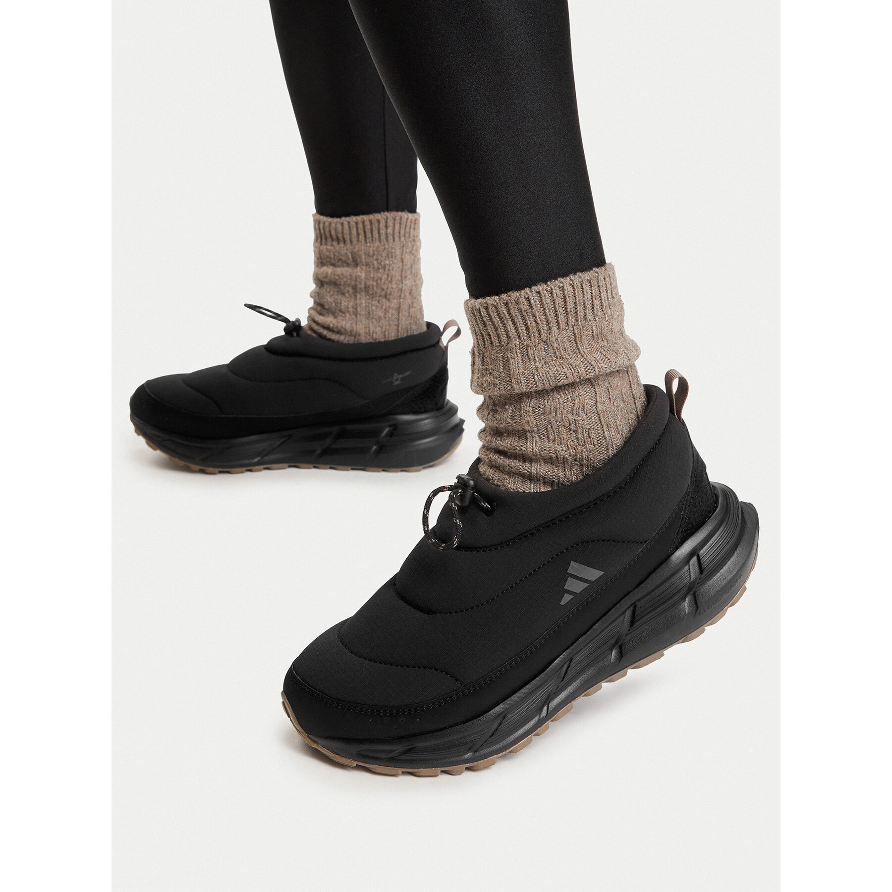 Сникърси adidas Astrastar Boot KJ7583 Черен