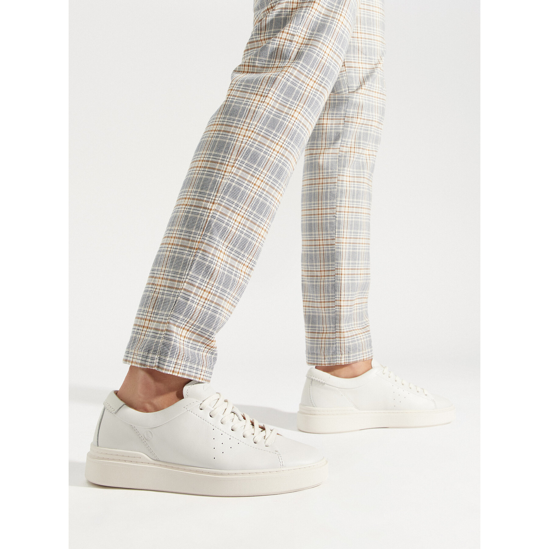 Sneakers Clarks Craft Swift 26176134 Alb